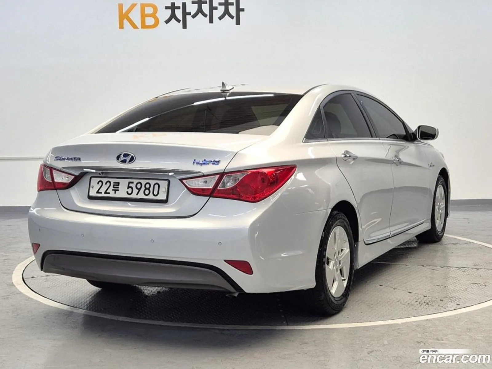 Hyundai Sonata 20 2012 - фотография 13594356