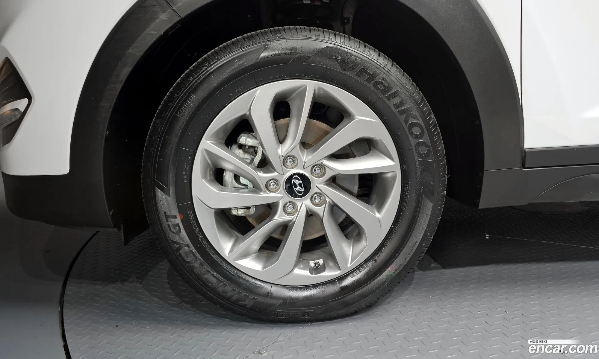 Hyundai Tucson Iii Diesel 17 2Wd 2018 - фотография 12102056