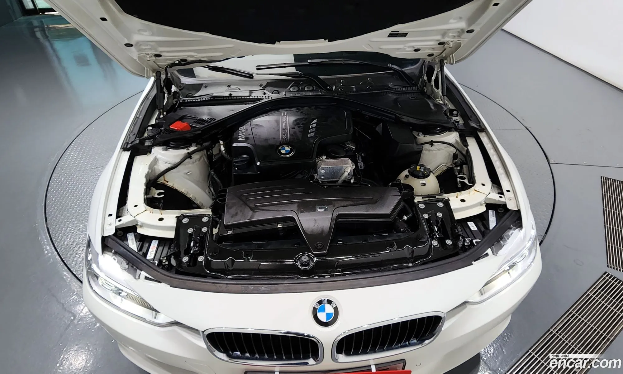BMW 3Er Vi F3X 320I 2014 - фотография 88952