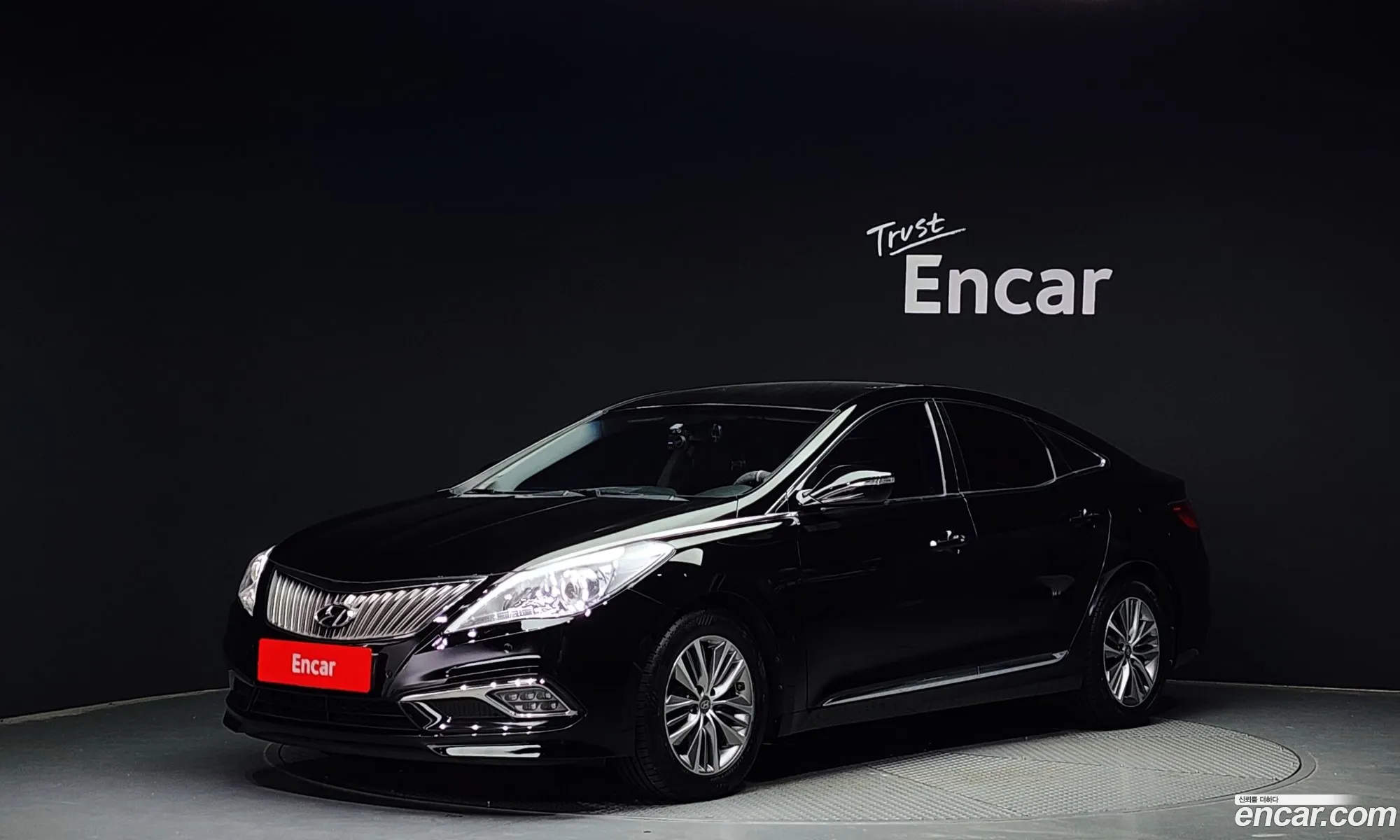 Hyundai Grandeur V Hg240 Modern 2015 - фотография 12378082