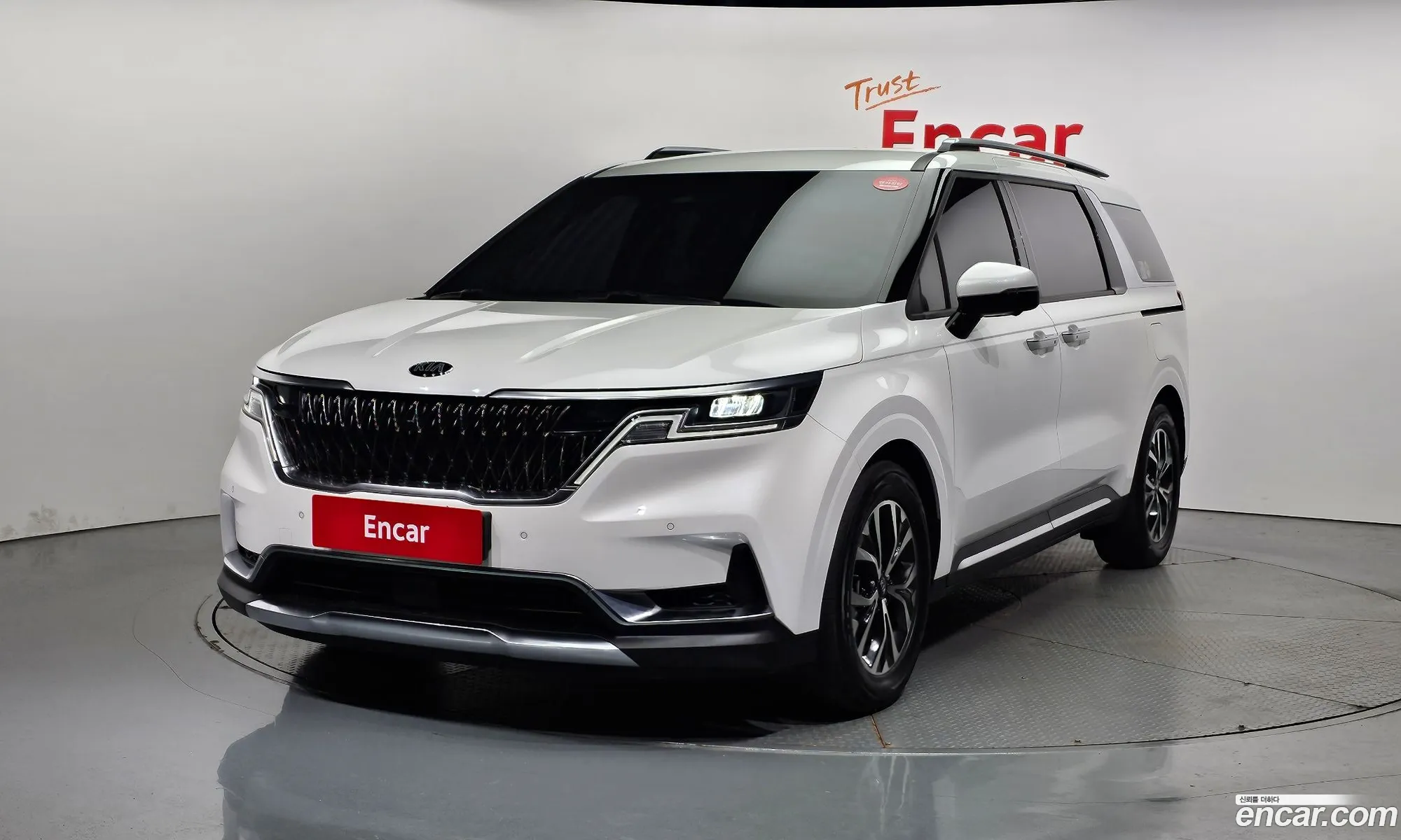Kia Carnival 9-Seater Noblesse 2021 - фотография 19021169