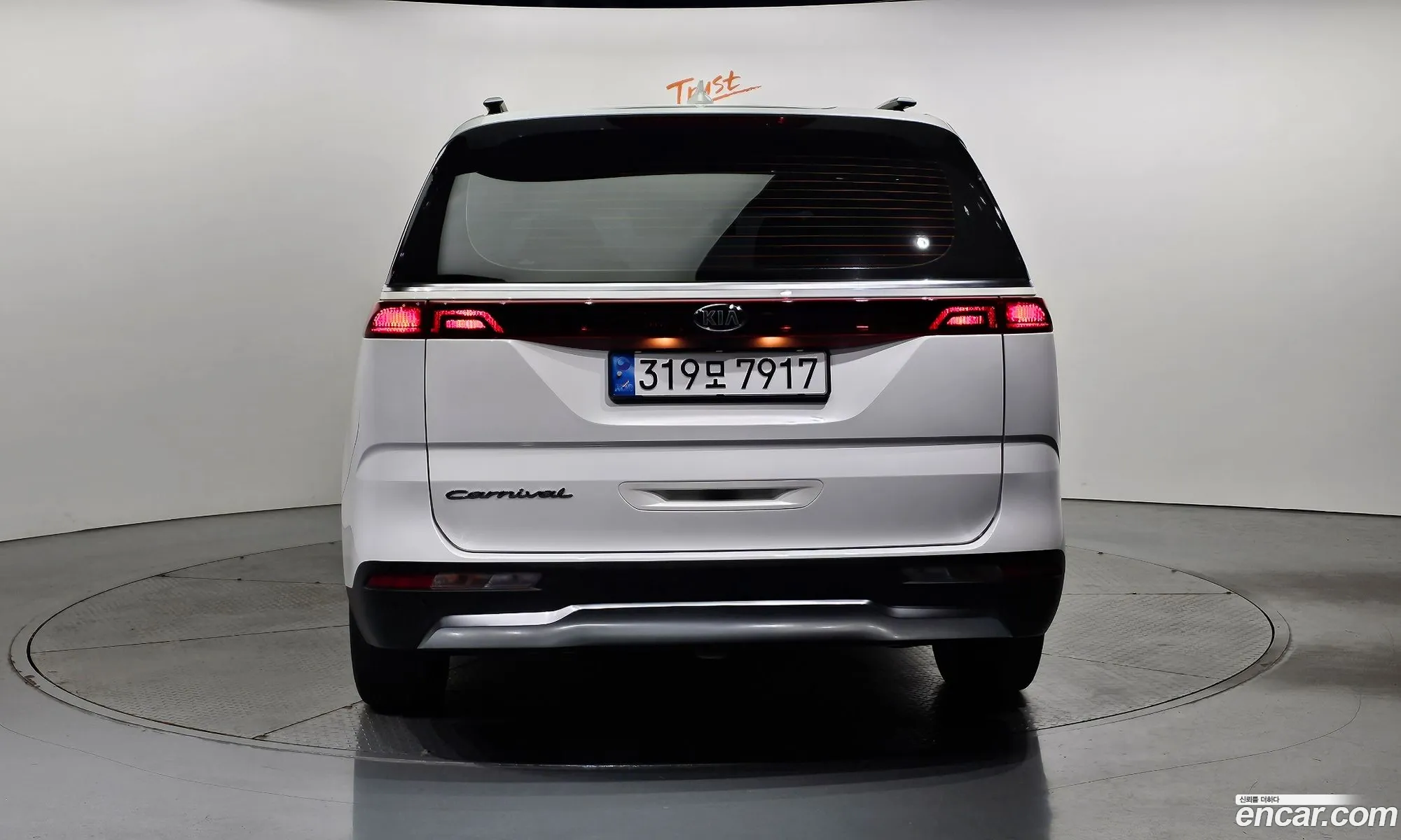 Kia Carnival 9-Seater Noblesse 2021 - фотография 19021172