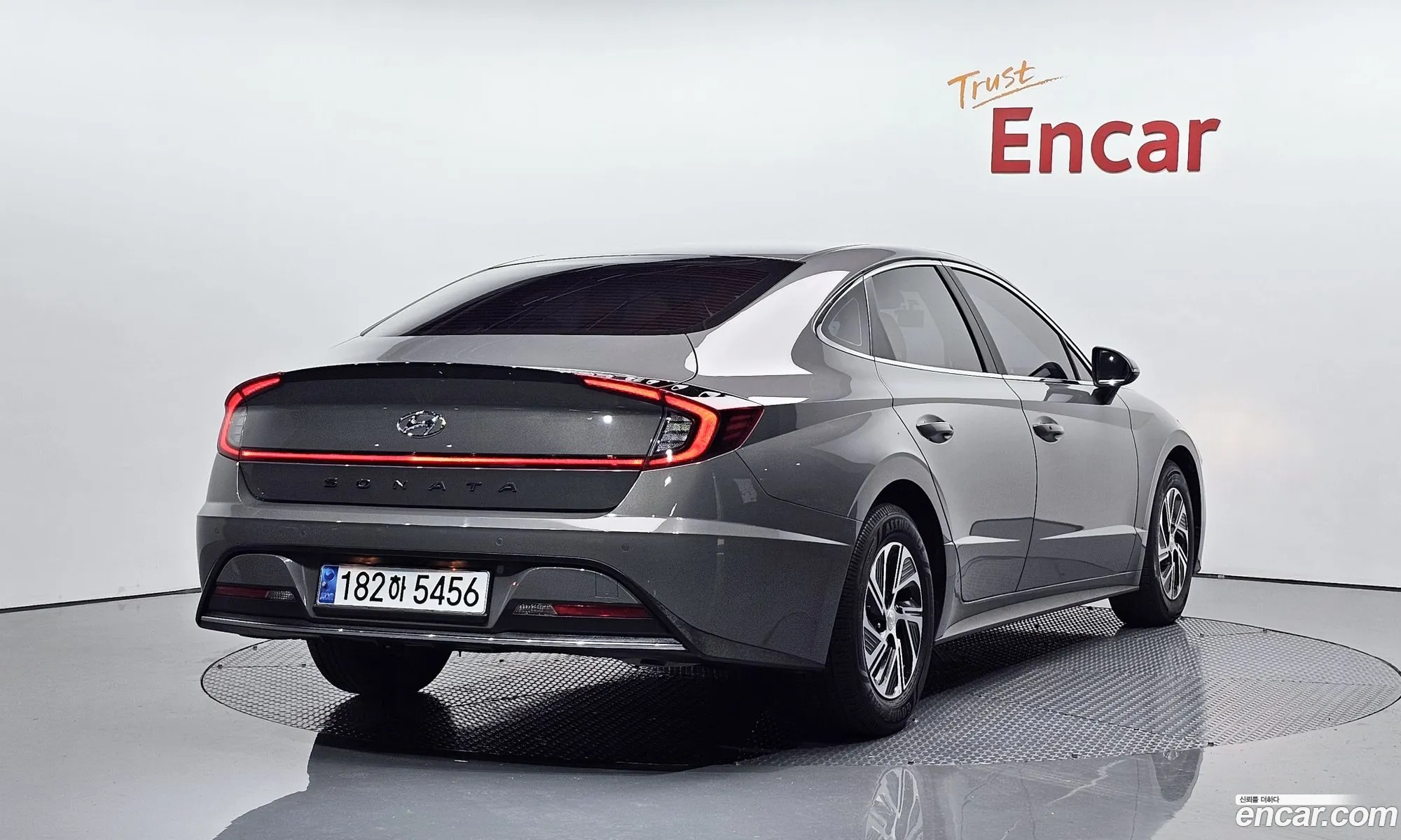 Hyundai Sonata Hybrid Dn8 Smart - фотография 13471952