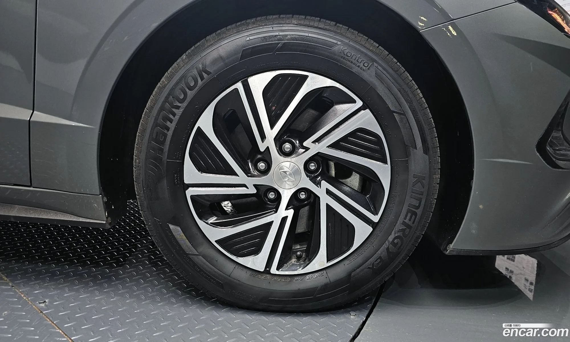 Hyundai Sonata Hybrid Dn8 Smart - фотография 13471955