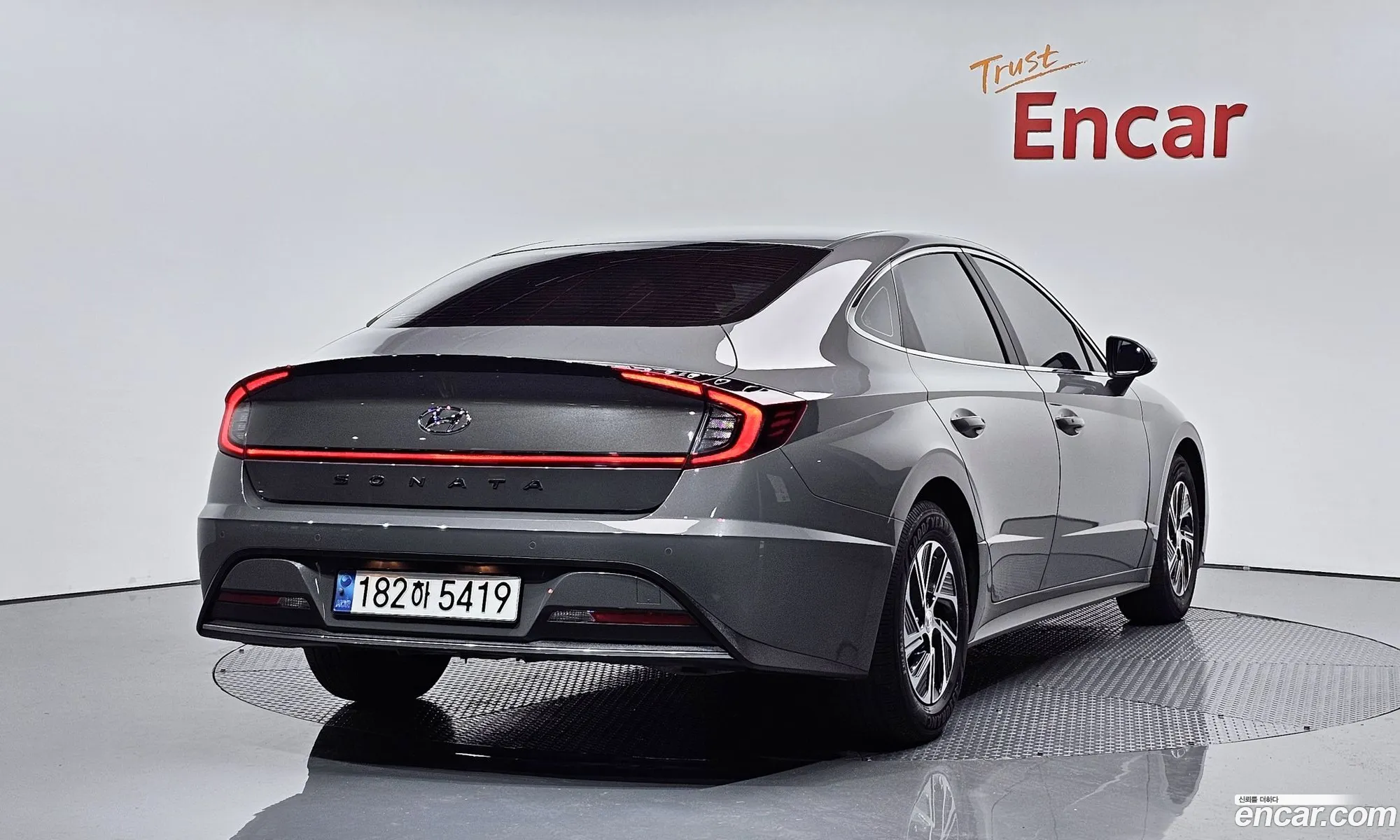 Hyundai Sonata Hybrid Dn8 Smart - фотография 13473160