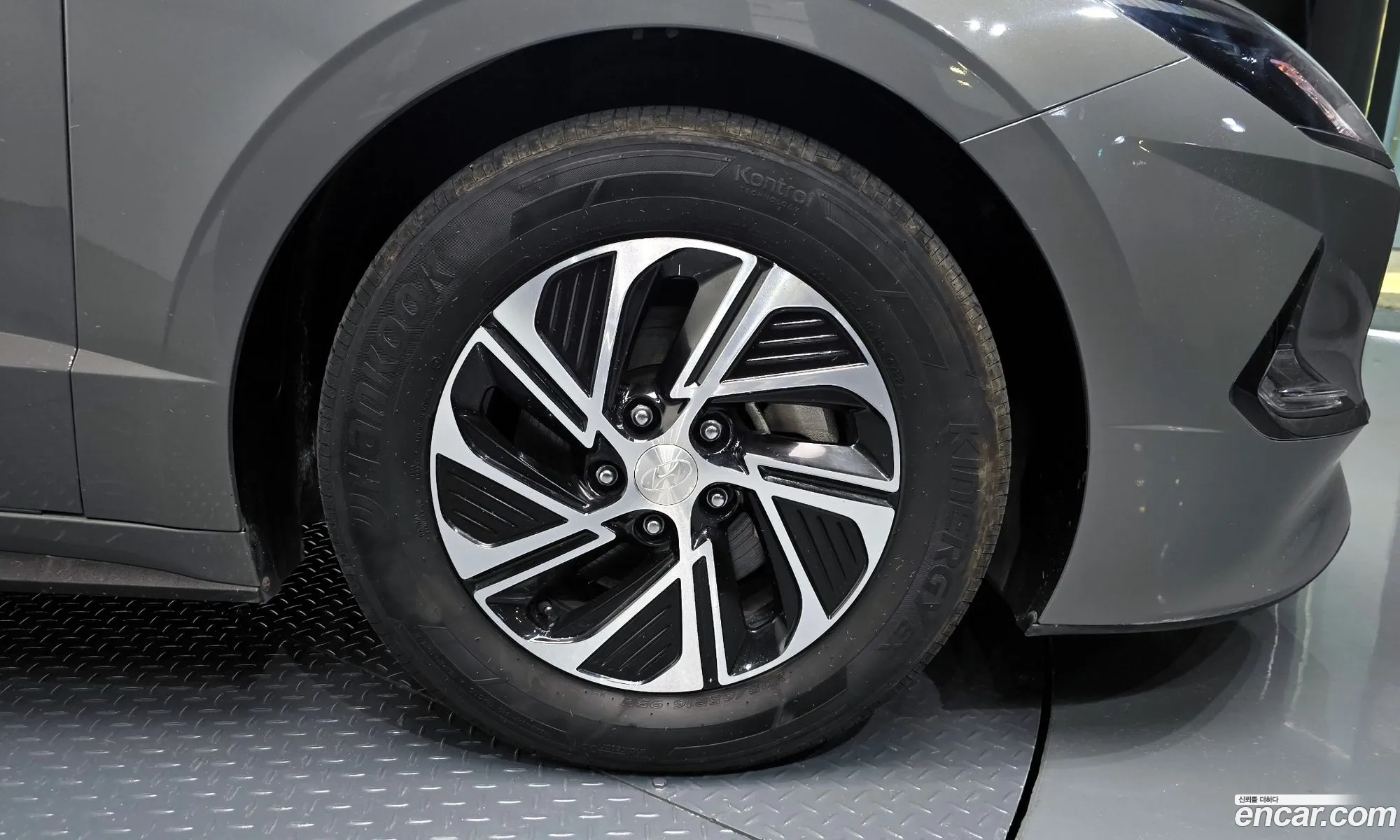 Hyundai Sonata Hybrid Dn8 Smart - фотография 13473163