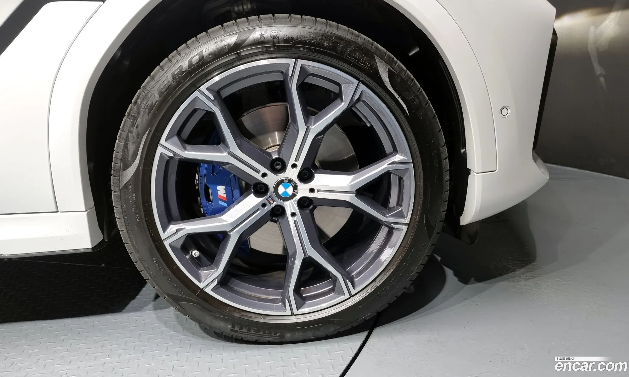 BMW X6 Iii G06 xDrive40I M Sports 2022 - фотография 12486944