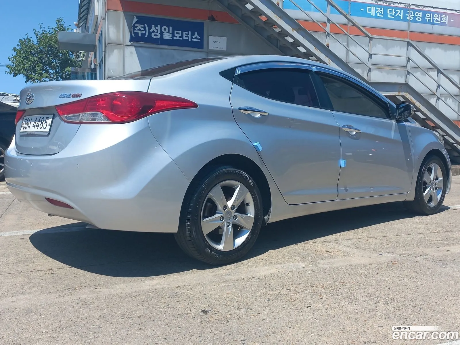 Hyundai Avante V M16 Gdi Luxury 2011 - фотография 19184594