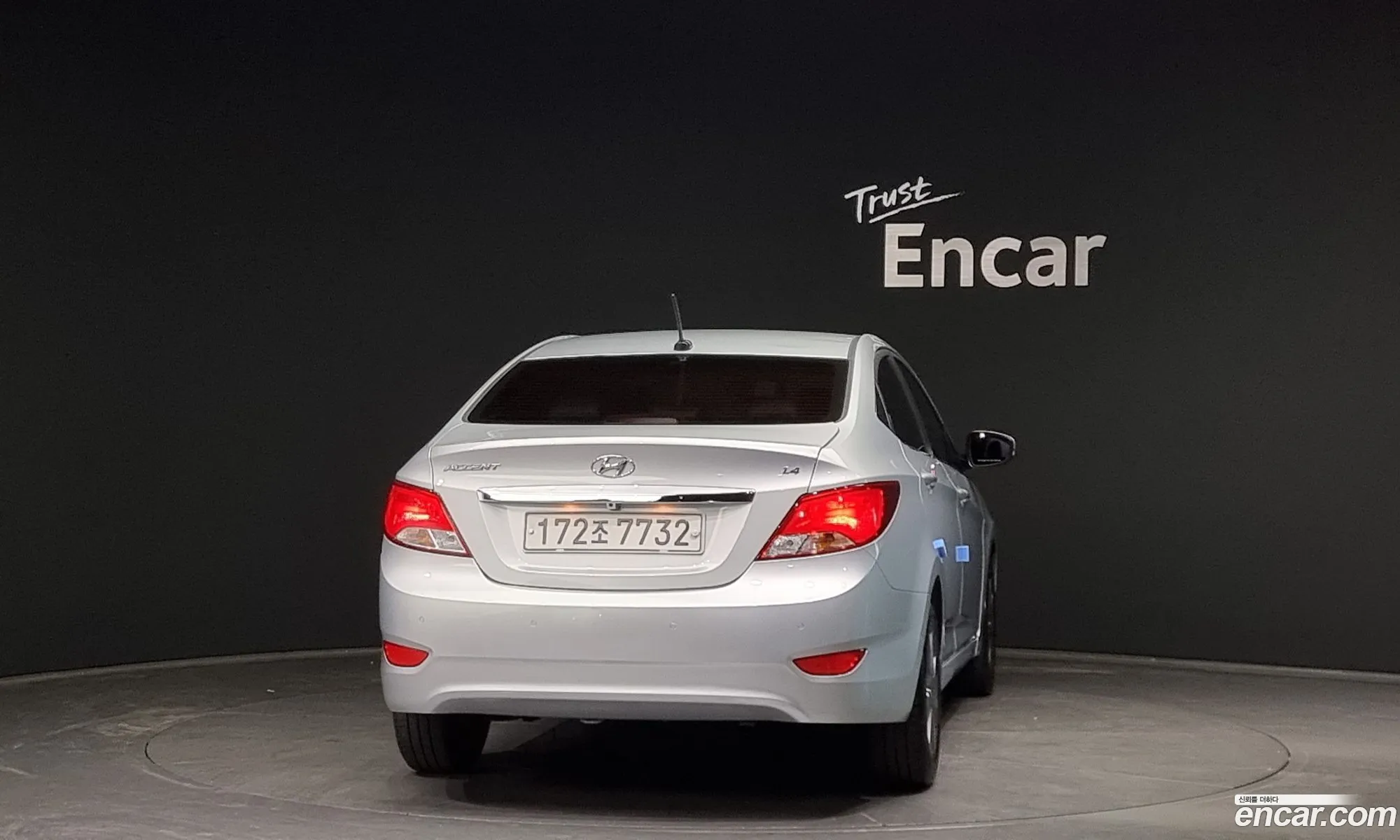 Hyundai Accent New Model 14 Vvt Modern - фотография 13594419