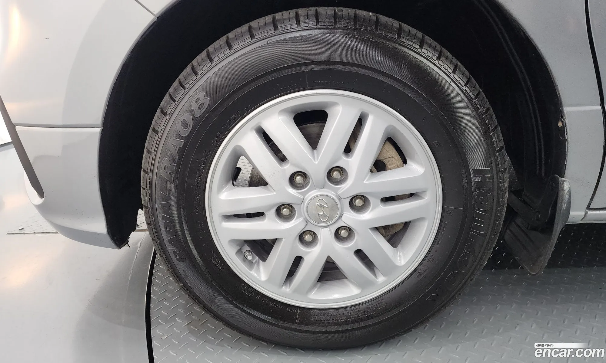 Hyundai Starex 5 Seater Van 2020 - фотография 12824290
