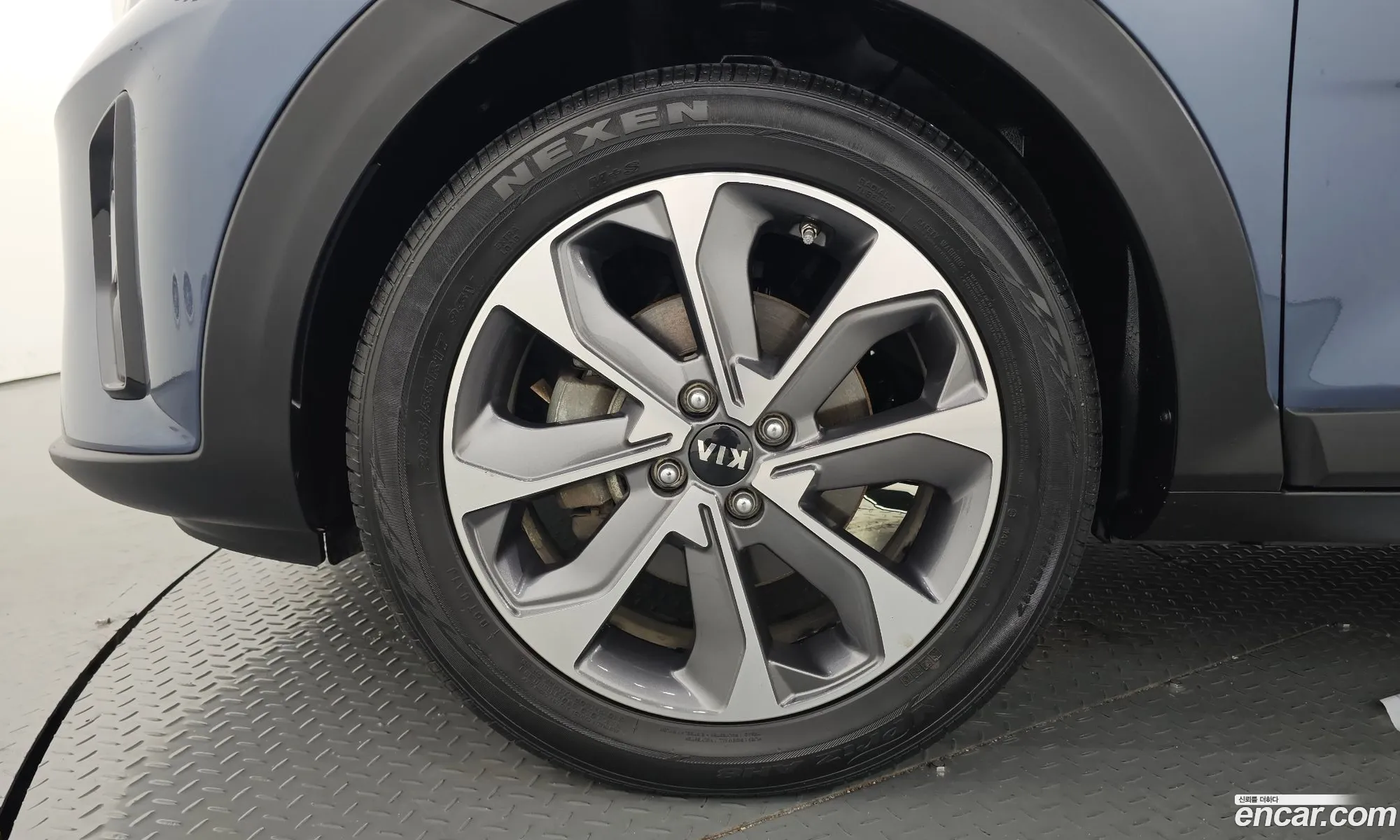 Kia Stonic Stonic 14 2019 - фотография 11744351