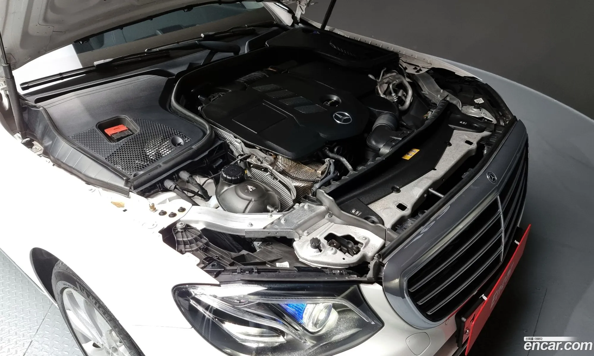 Mercedes-Benz E-Klasse V W213 S213 C238 E220D 4Matic Exclusive 2019 - фотография 14135205