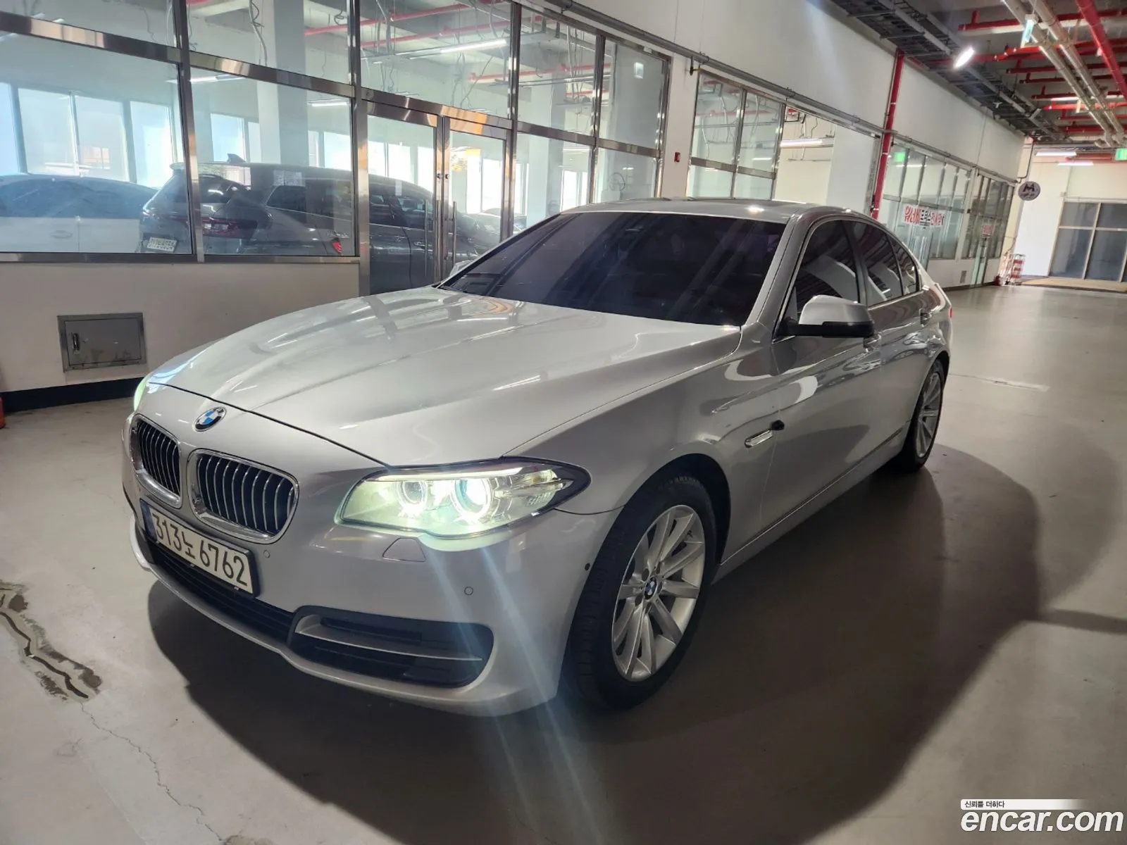 BMW 5Er Vi F10F11F07 528I xDrive 2014 - фотография 13131166