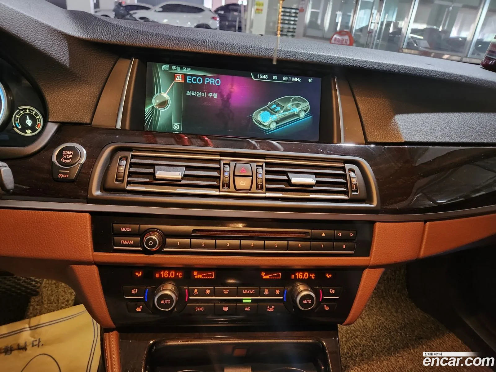 BMW 5Er Vi F10F11F07 528I xDrive 2014 - фотография 13131171
