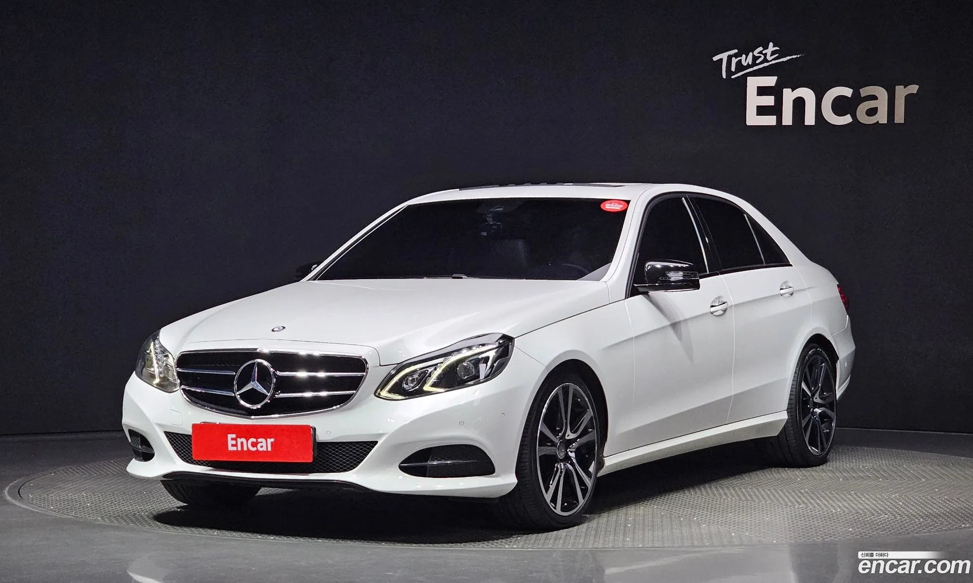 Mercedes-Benz E-Klasse E220 Bluetec Avant Garde Sports 2016 - фотография 12470204