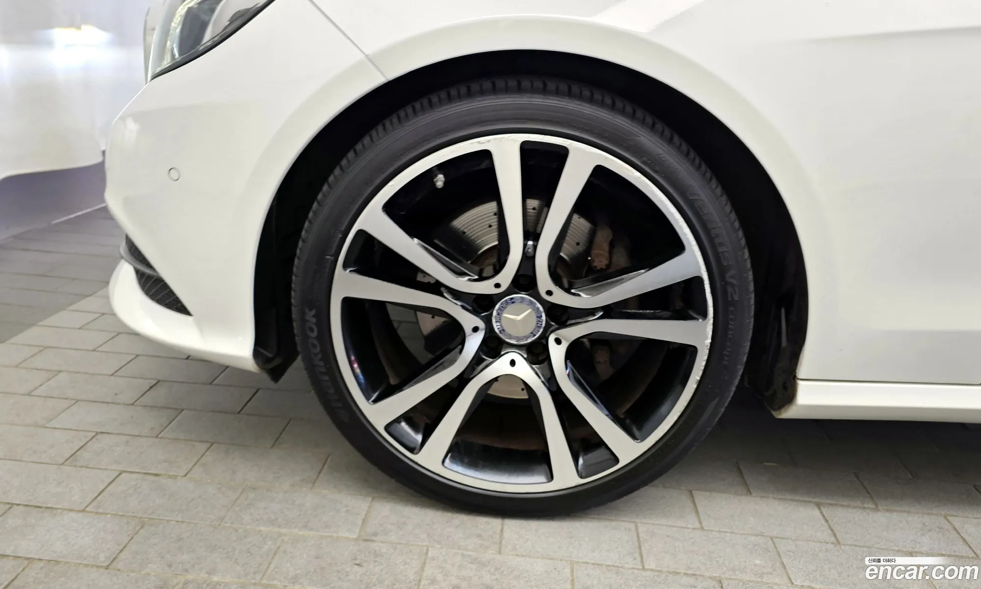Mercedes-Benz E-Klasse E220 Bluetec Avant Garde Sports 2016 - фотография 12470208