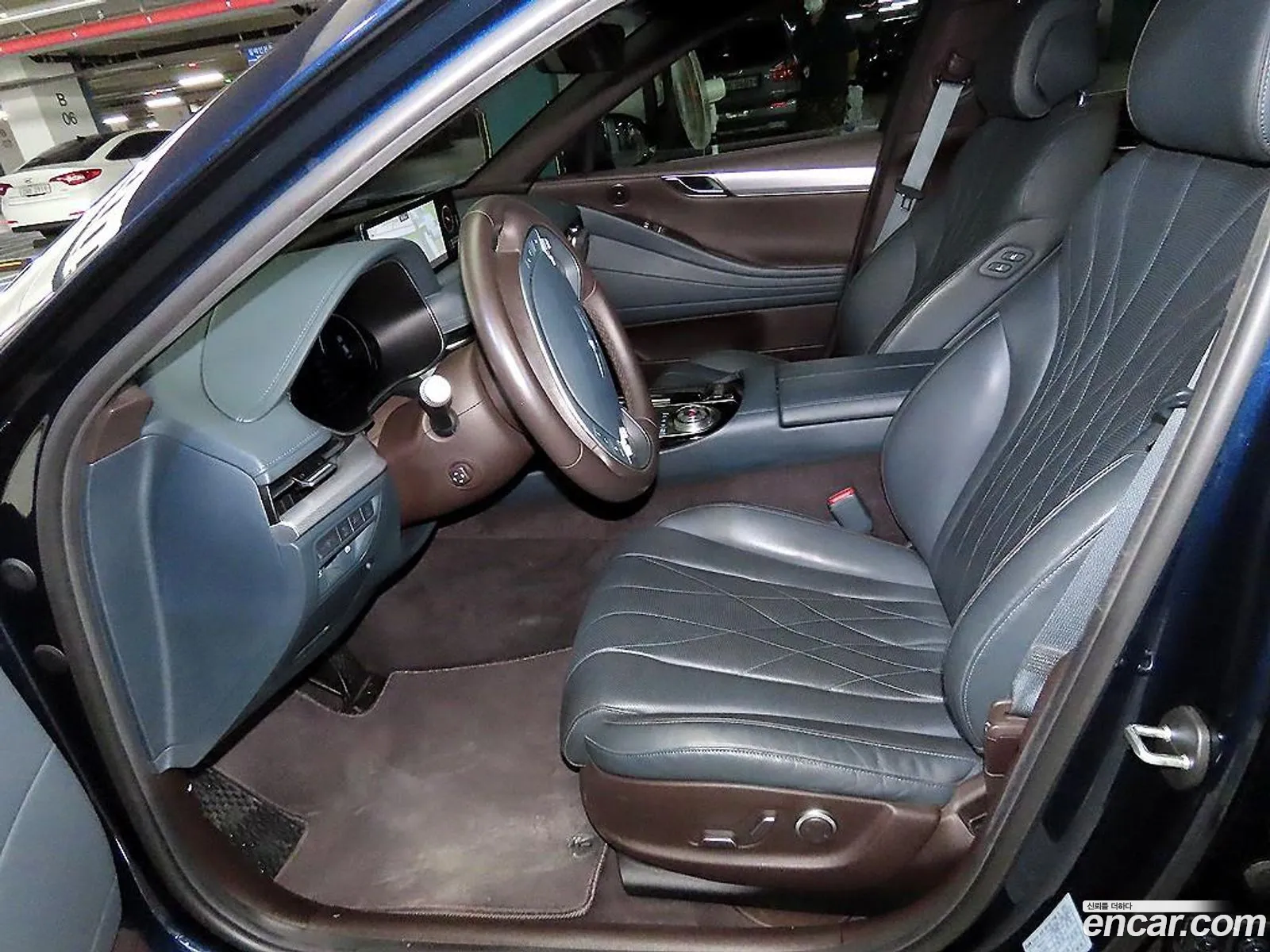 Genesis G80 Gasoline 35 Turbo Awd 2021 - фотография 14377794