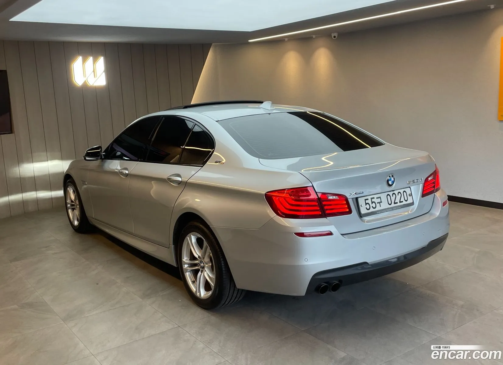 BMW 5 Series F10 520D xDrive M Aerodynamics - фотография 1022861