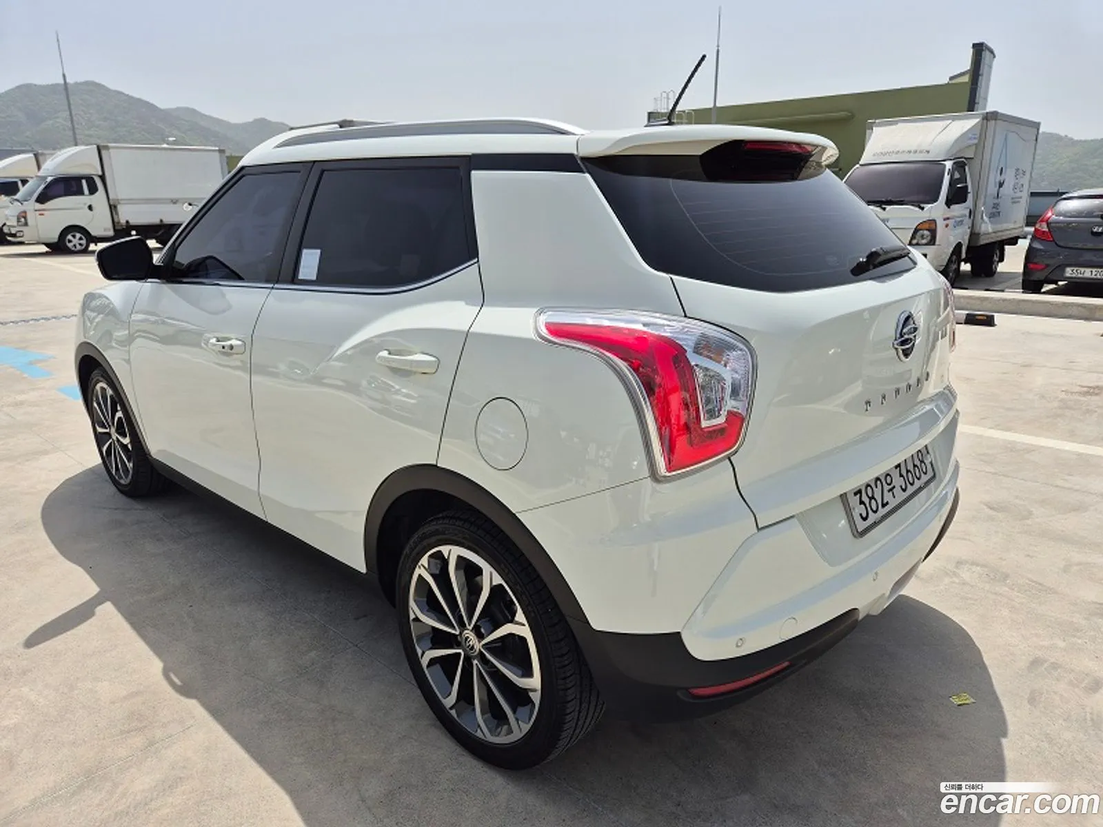 Ssangyong Tivoli Tivoli Lx 4Wd 2017 - фотография 17429875
