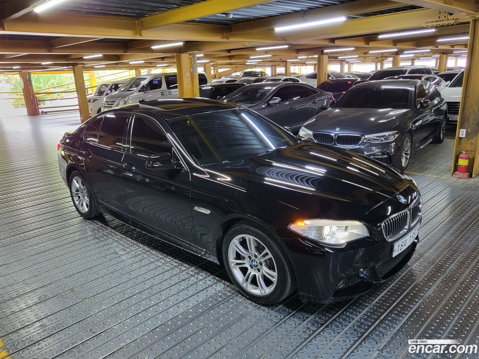 BMW 5Er Vi F10F11F07 520D M Sports 2013 - фотография 119098