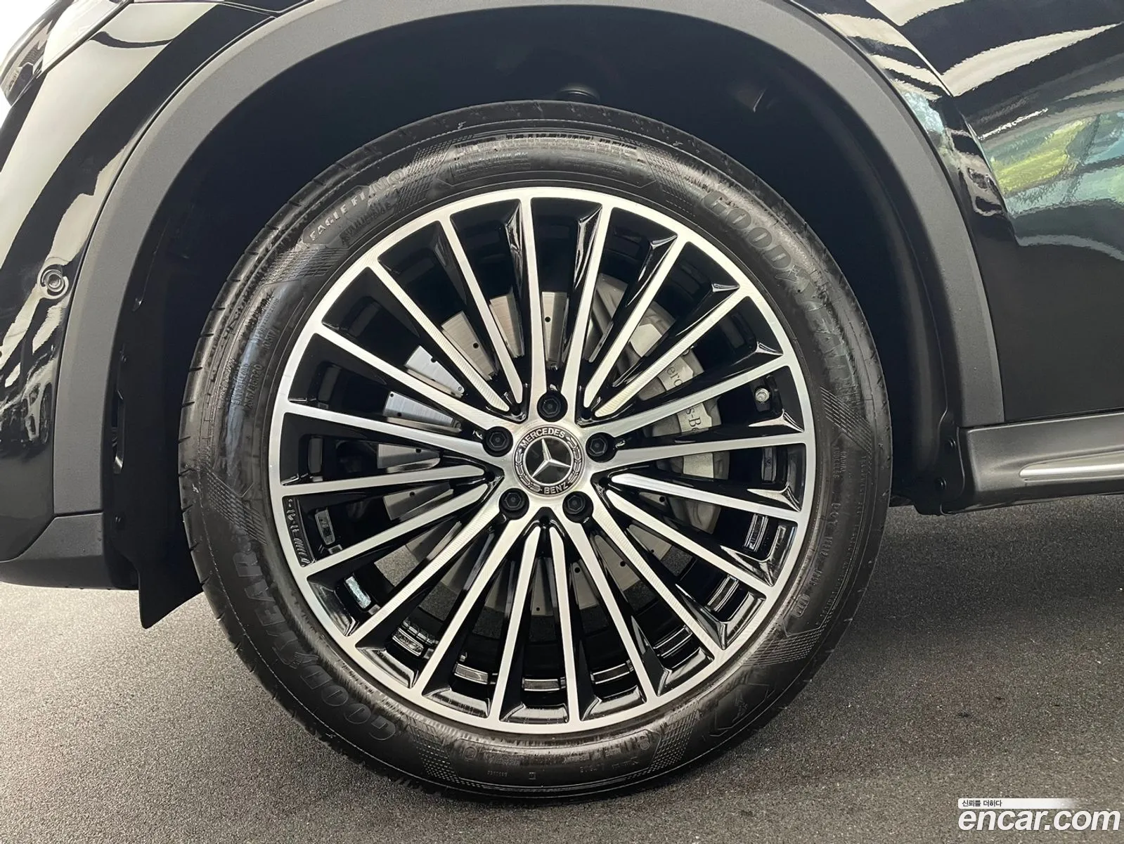 Mercedes-Benz Glc Glc300 4Matic 2023 - фотография 12634309