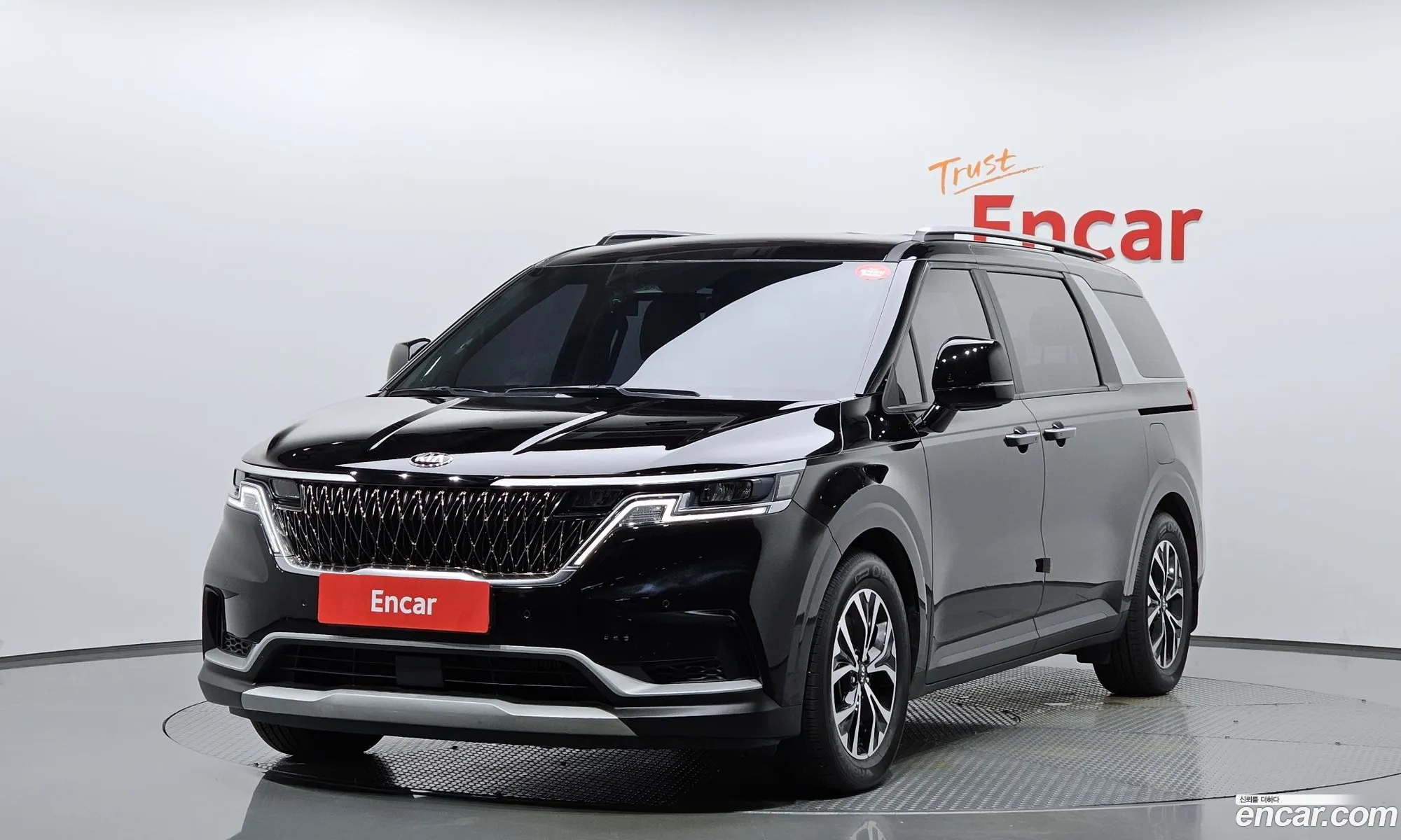 Kia Carnival 11-Seater Prestige 2021 - фотография 12500474