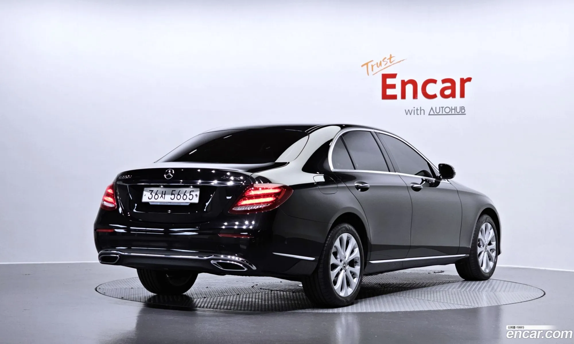 Mercedes-Benz E-Klasse V W213 S213 C238 E220D 4Matic Exclusive 2019 - фотография 12487857