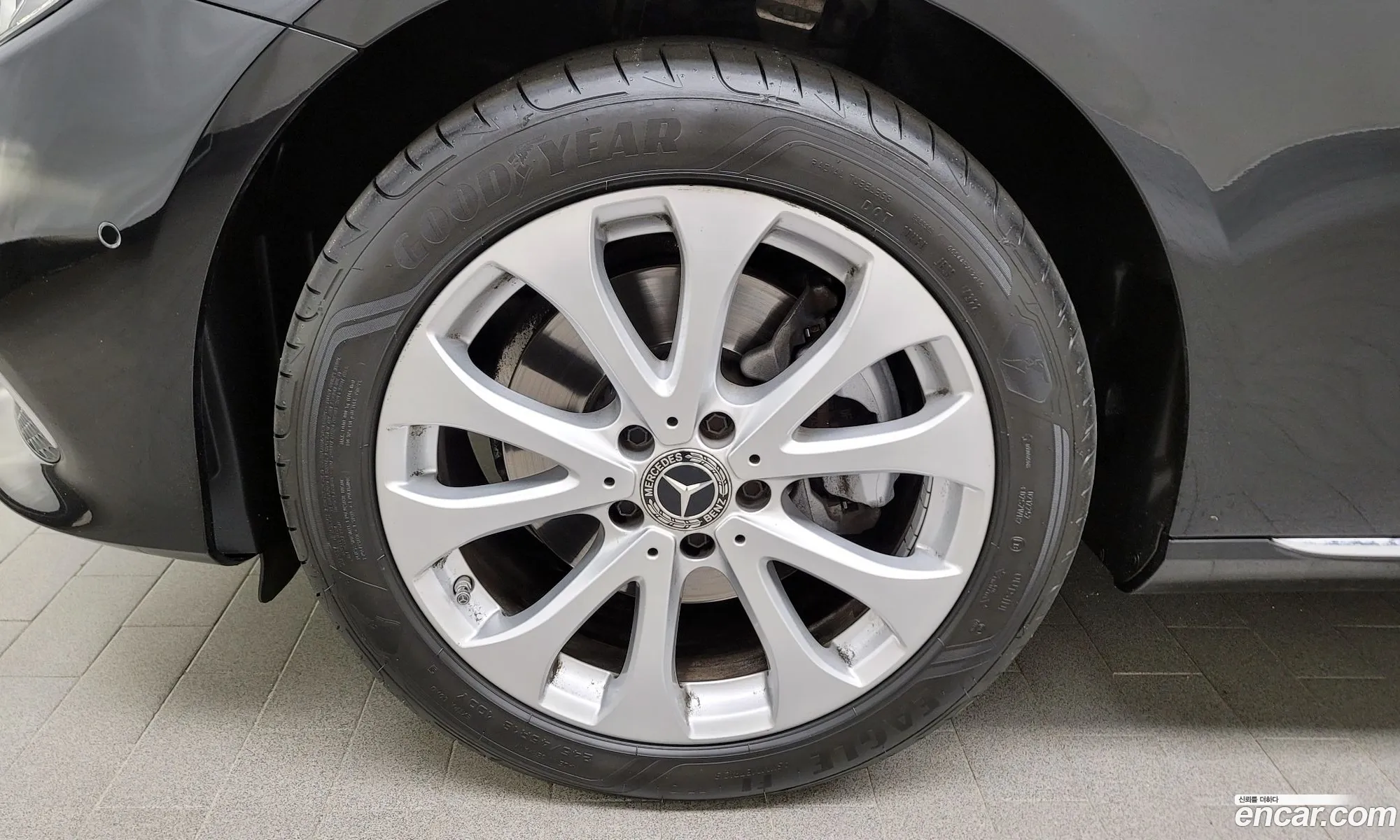 Mercedes-Benz E-Klasse V W213 S213 C238 E220D 4Matic Exclusive 2019 - фотография 12487860