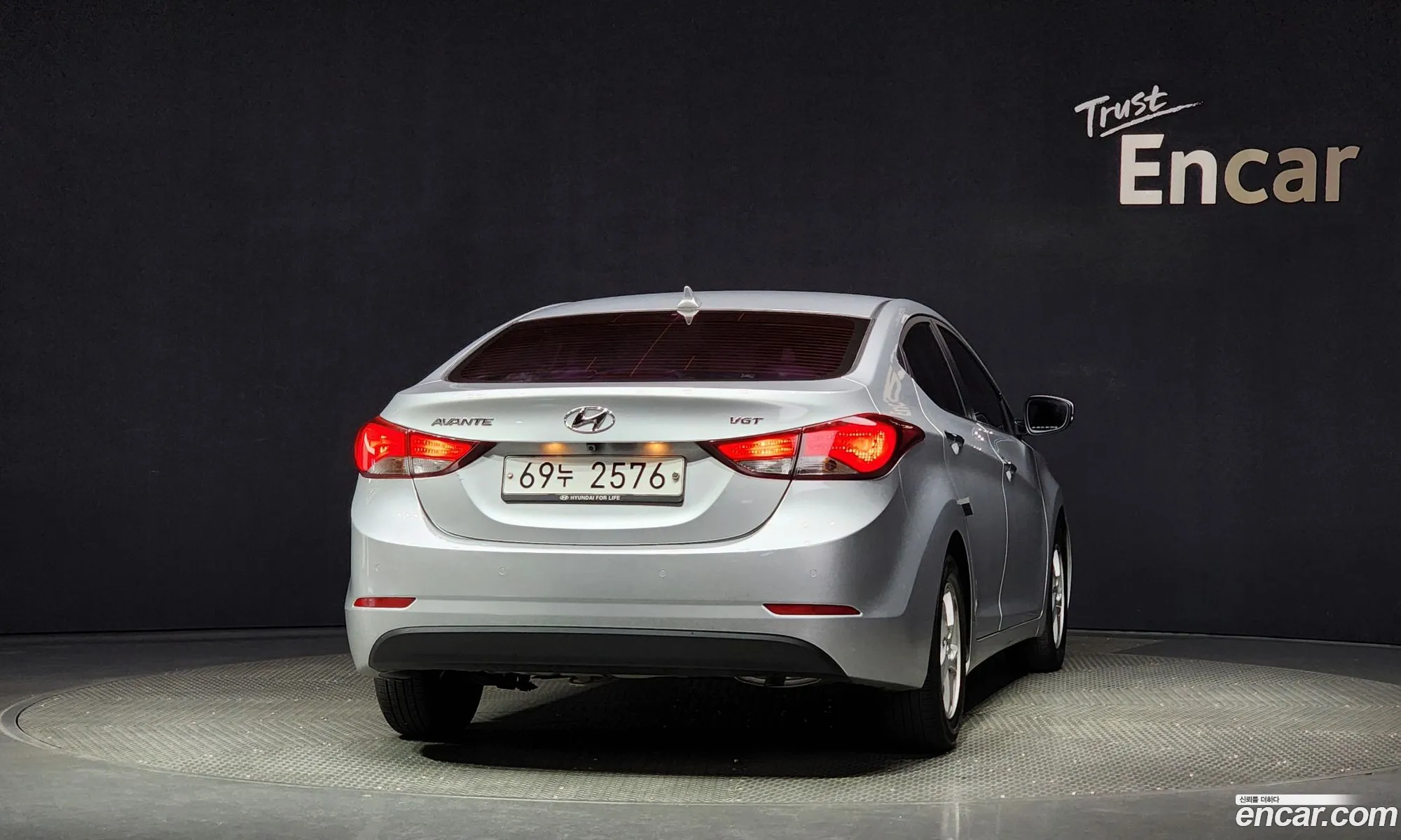 Hyundai Avante 16 Vgt Smart 2015 - фотография 18364138