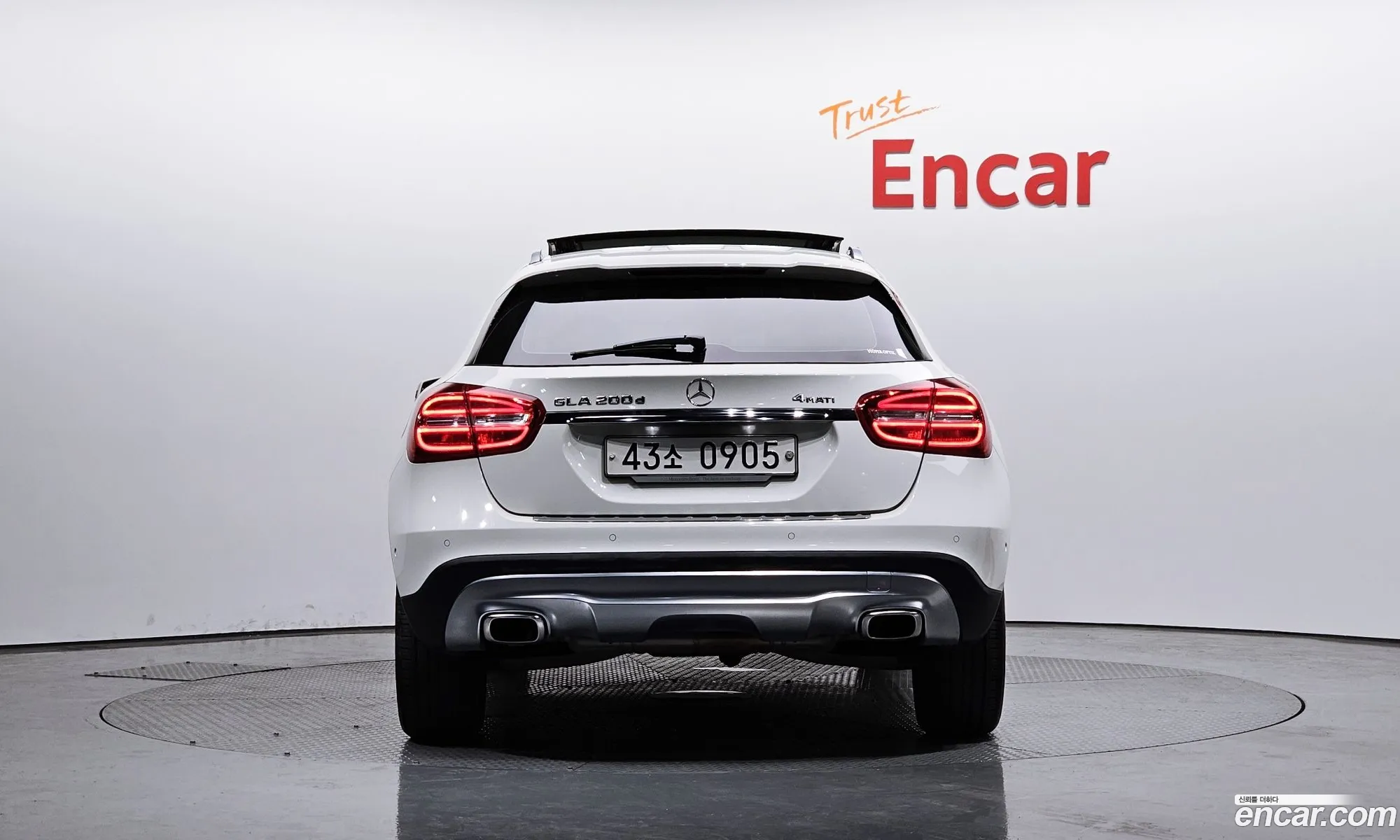 Mercedes-Benz Gla-Klasse Gla200 D 4Matic 2016 - фотография 11347565