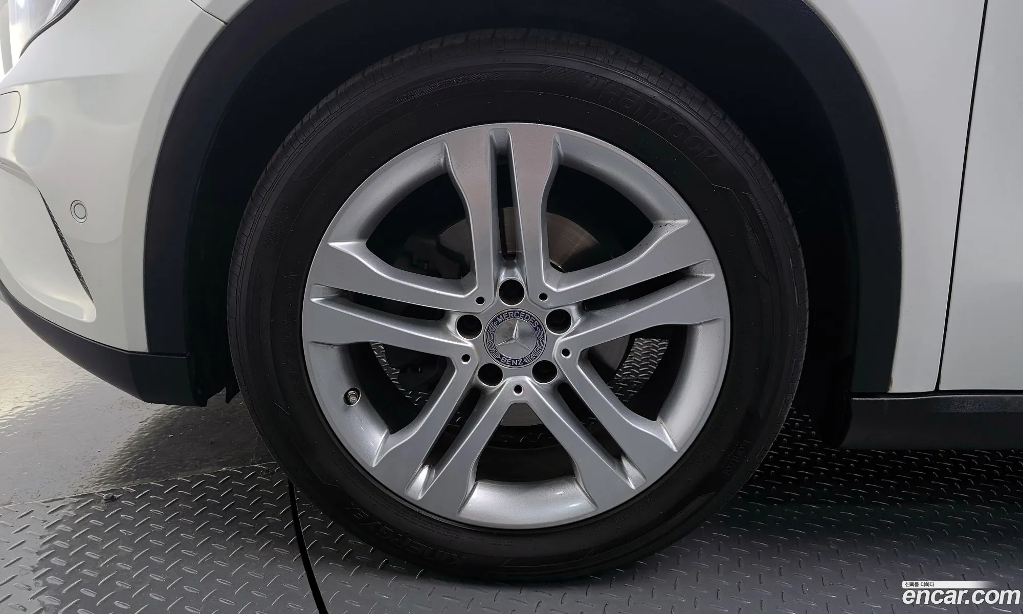 Mercedes-Benz Gla-Klasse Gla200 D 4Matic 2016 - фотография 11347566