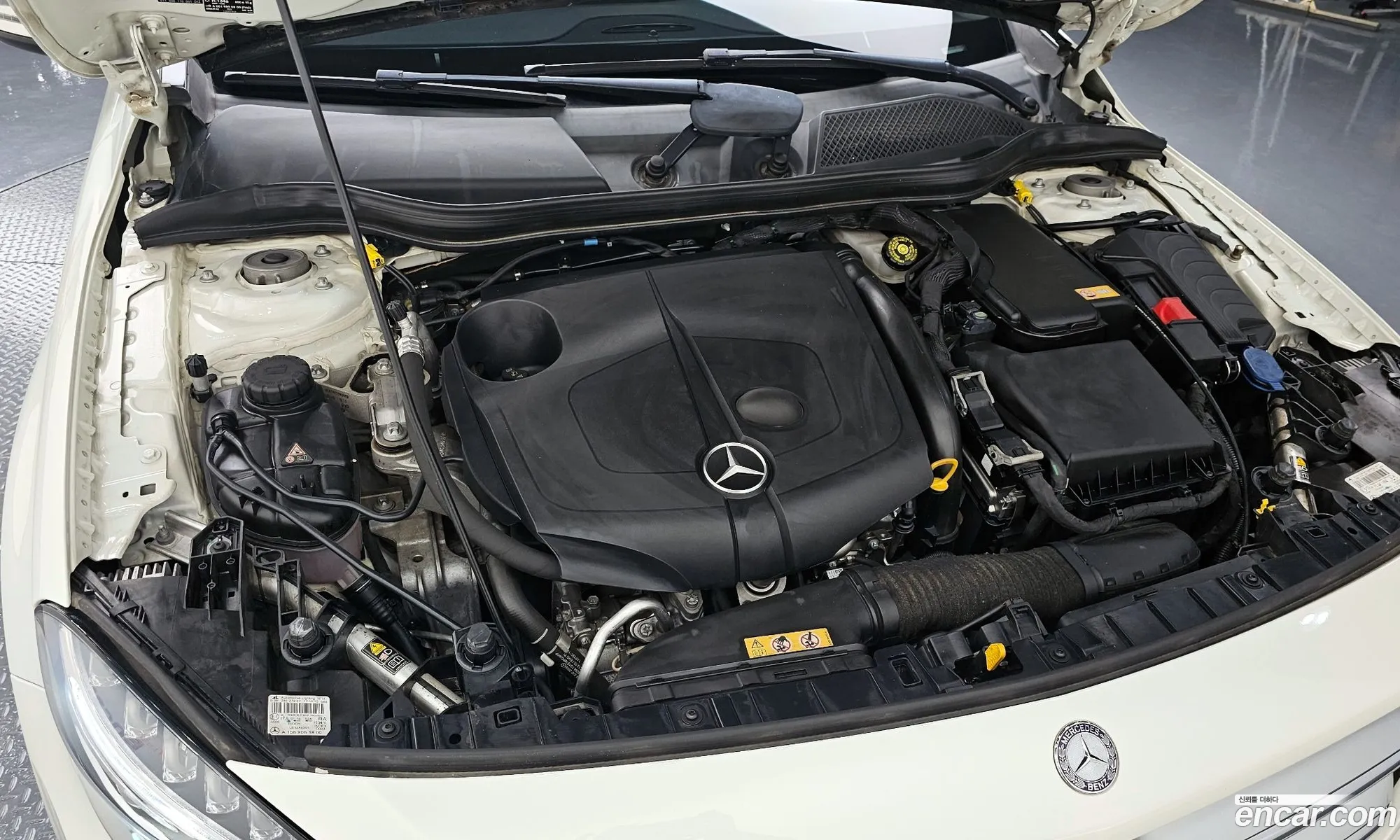 Mercedes-Benz Gla-Klasse Gla200 D 4Matic 2016 - фотография 11347567