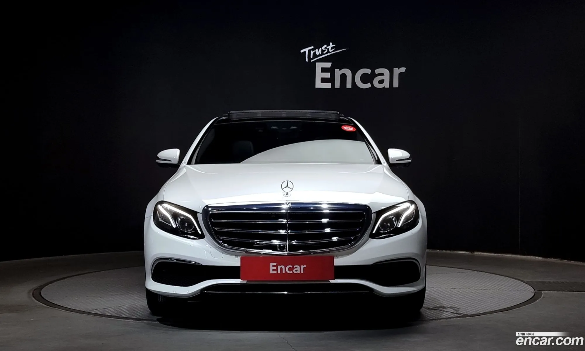 Mercedes-Benz E-Klasse V W213 S213 C238 E300 4Matic Exclusive 2019 - фотография 14046486