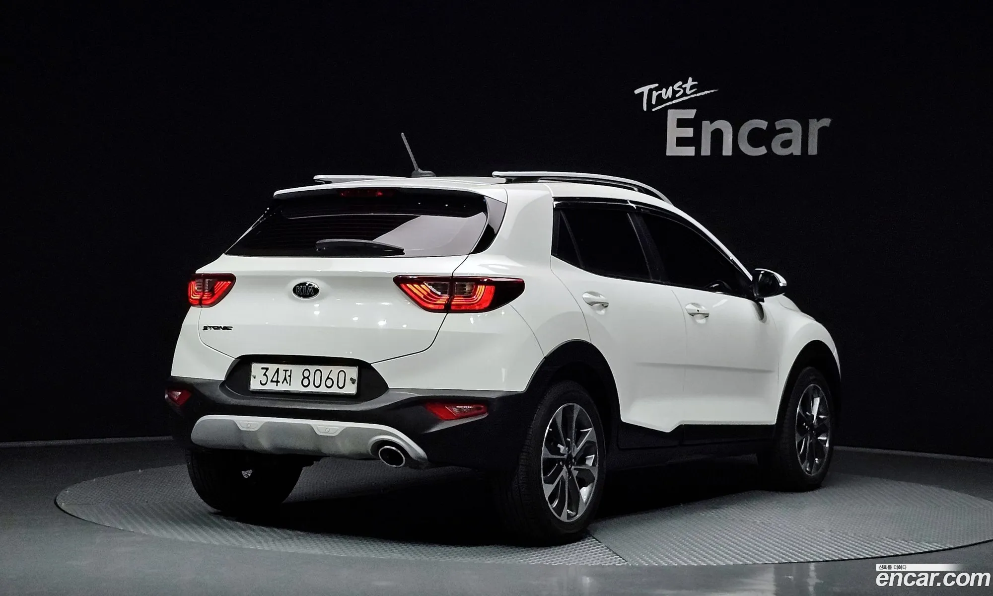 Kia Stonic Stonic 14 2018 - фотография 19836825