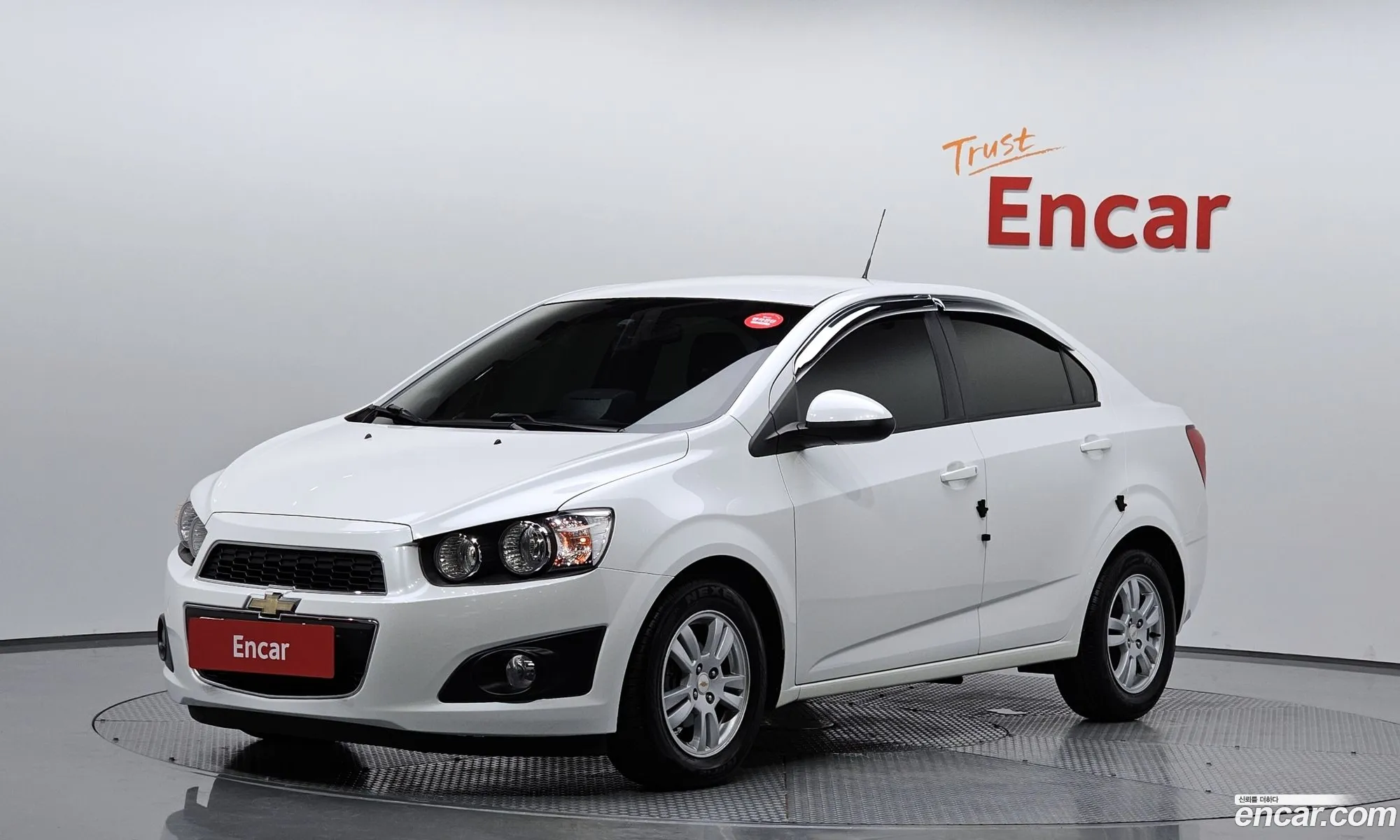 Chevrolet Aveo Ii Ls High-End 2013 - фотография 4533191