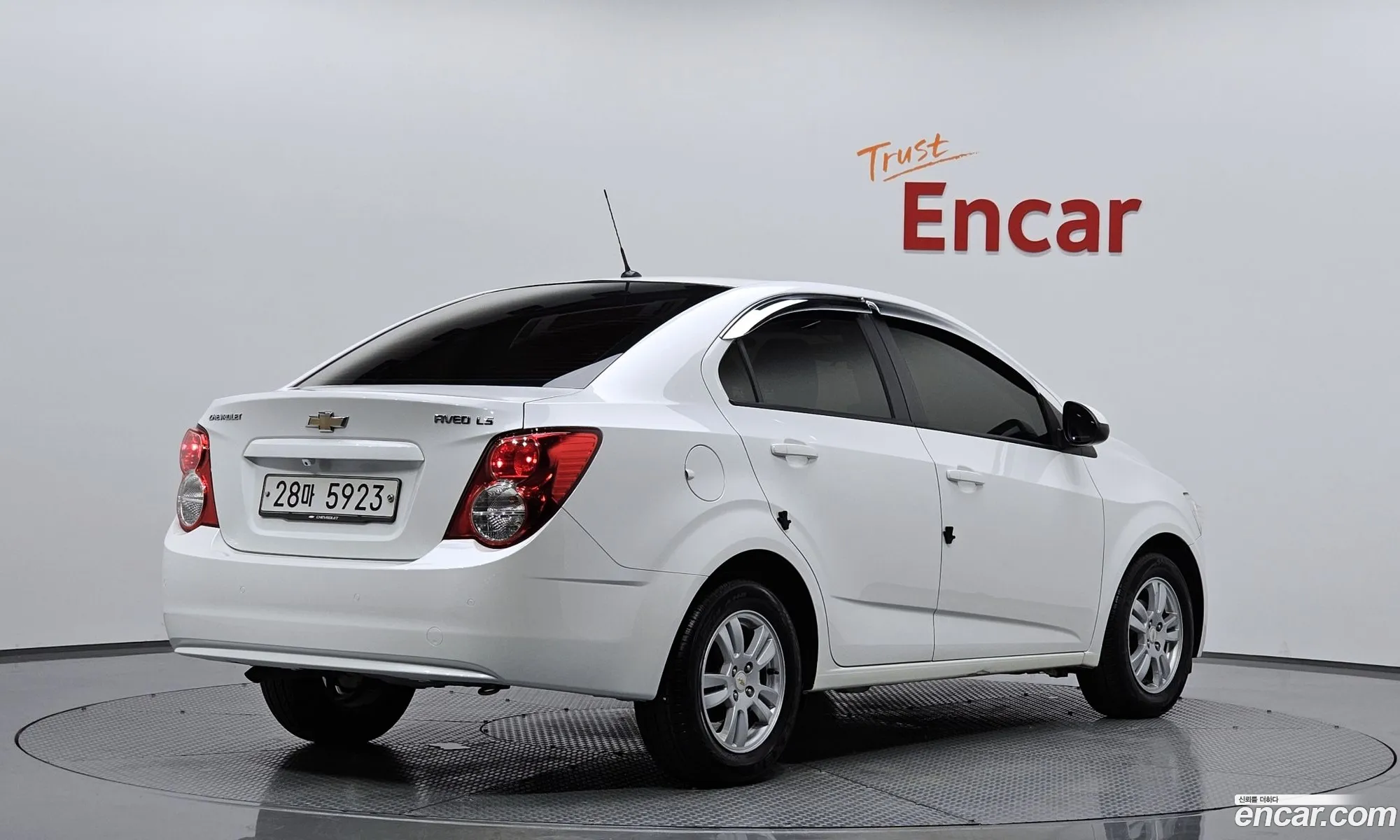Chevrolet Aveo Ii Ls High-End 2013 - фотография 4533192