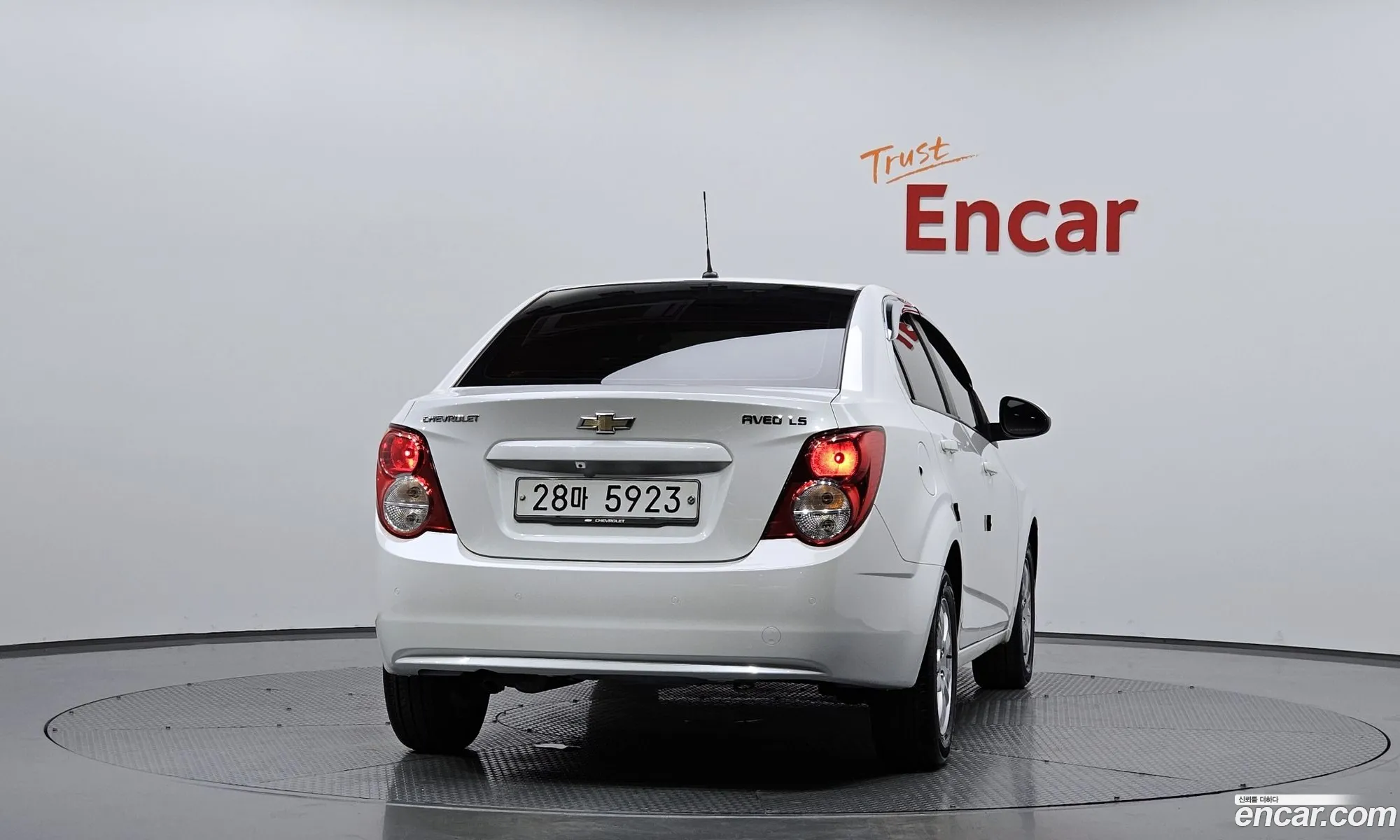 Chevrolet Aveo Ii Ls High-End 2013 - фотография 4533194