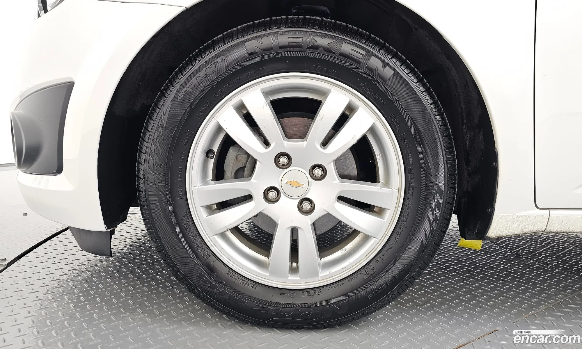 Chevrolet Aveo Ii Ls High-End 2013 - фотография 4533195