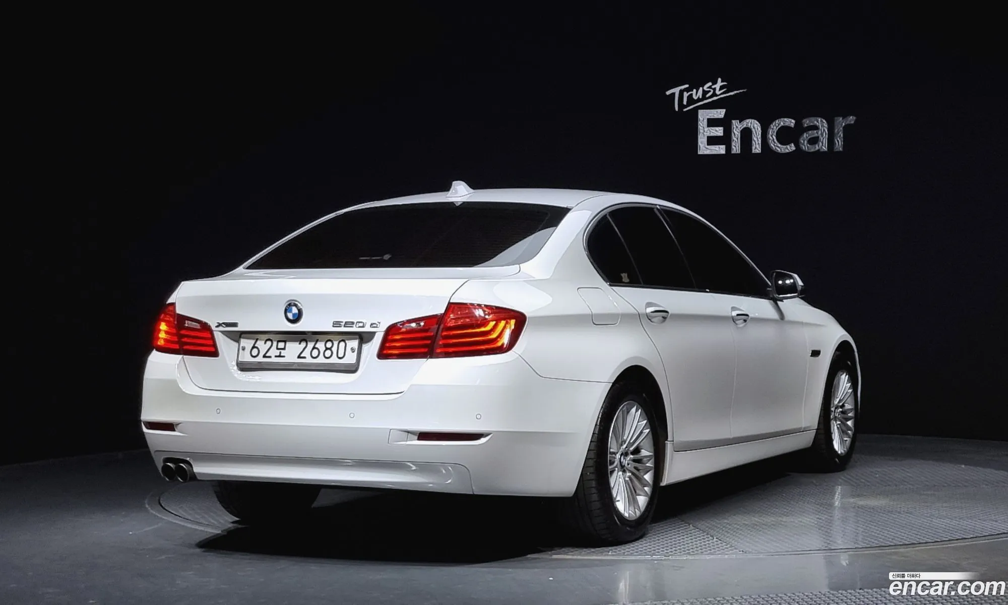 BMW 5 Series F10 520D xDrive - фотография 18043175