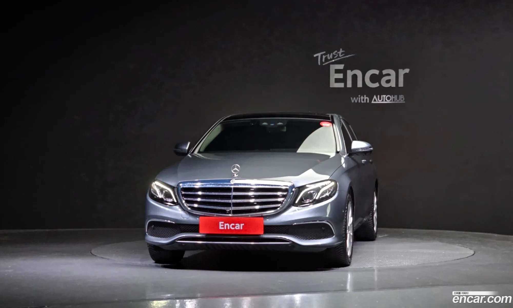 Benz E-Class W213 E300 4Matic Exclusive - фотография 13175937