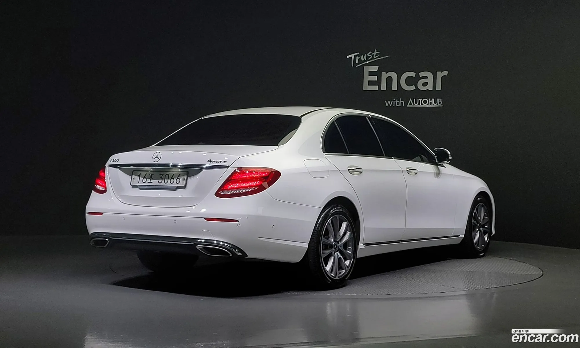 Mercedes-Benz E-Klasse V W213 S213 C238 E300 4Matic Avant Garde 2019 - фотография 13175948