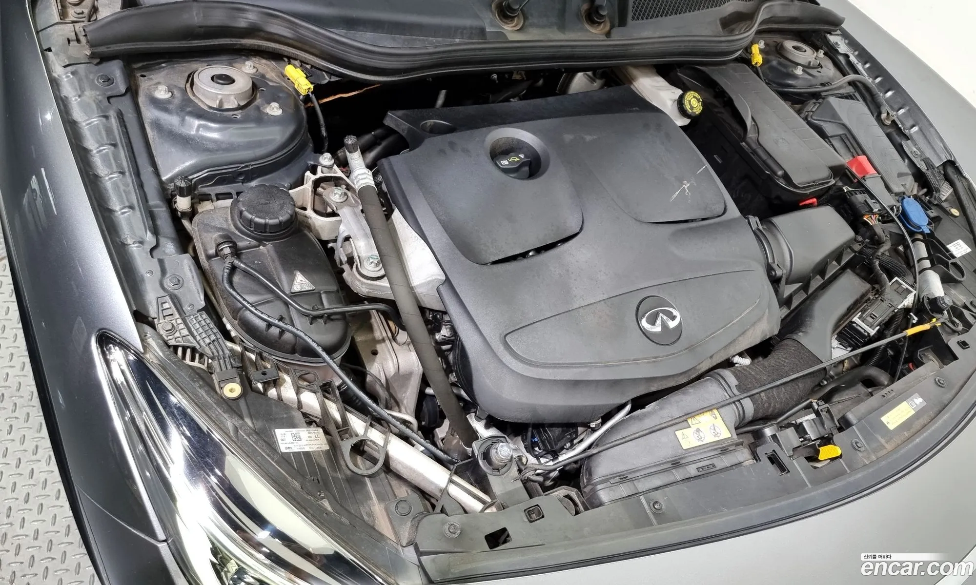 Infiniti Q30 Q30 20 Premium 2017 - фотография 3795109