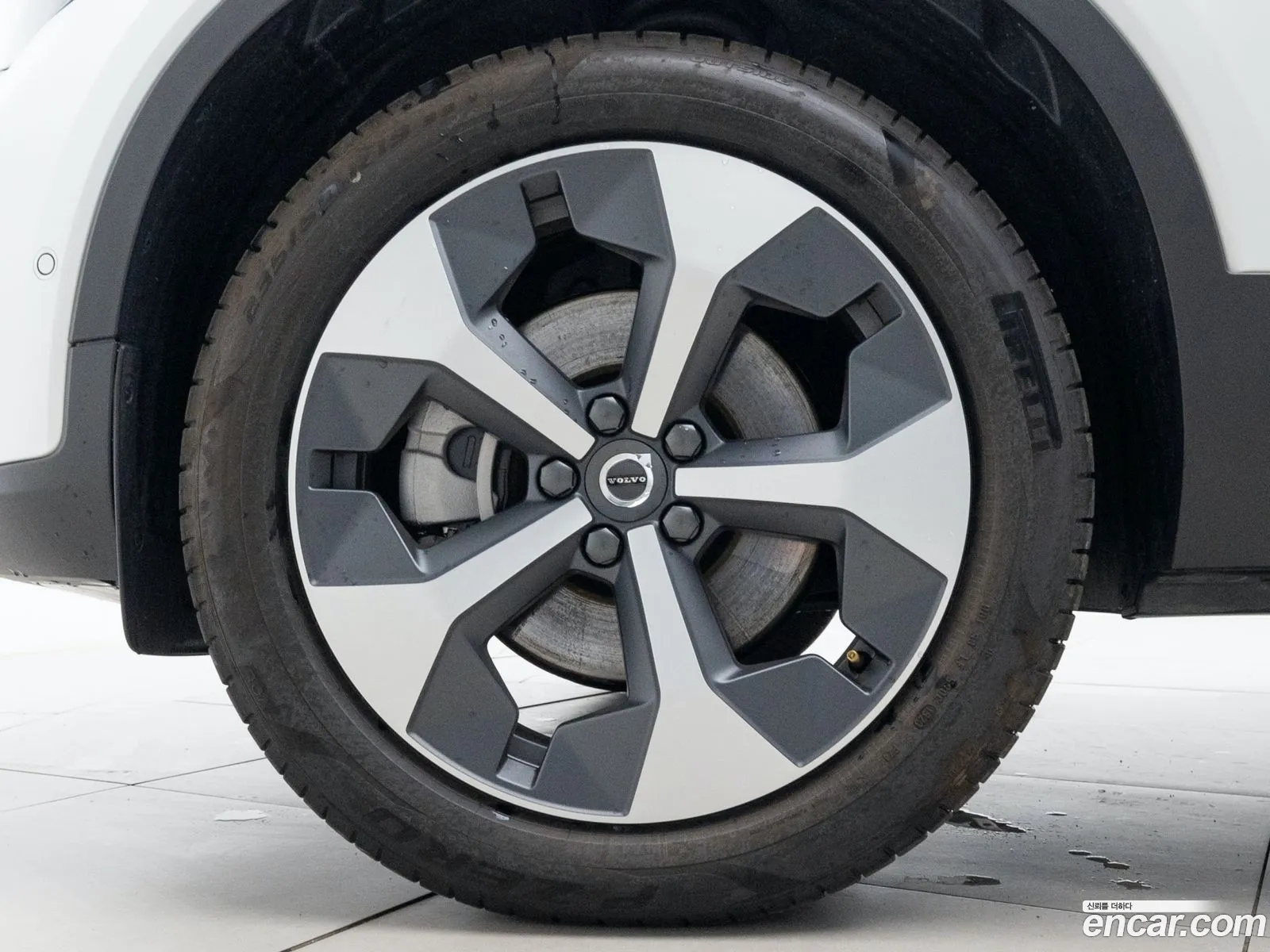 Volvo Xc40 B4 Ultimate Bright 2023 - фотография 6528473