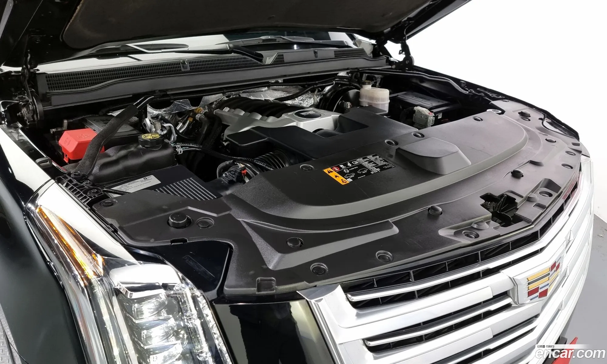 Cadillac Escalade Iv 62 Esv 2018 - фотография 14538517