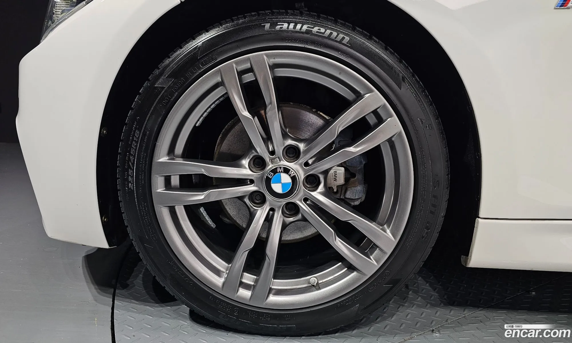 BMW 3Er Vi F3X 320D M Sports 2016 - фотография 12709443
