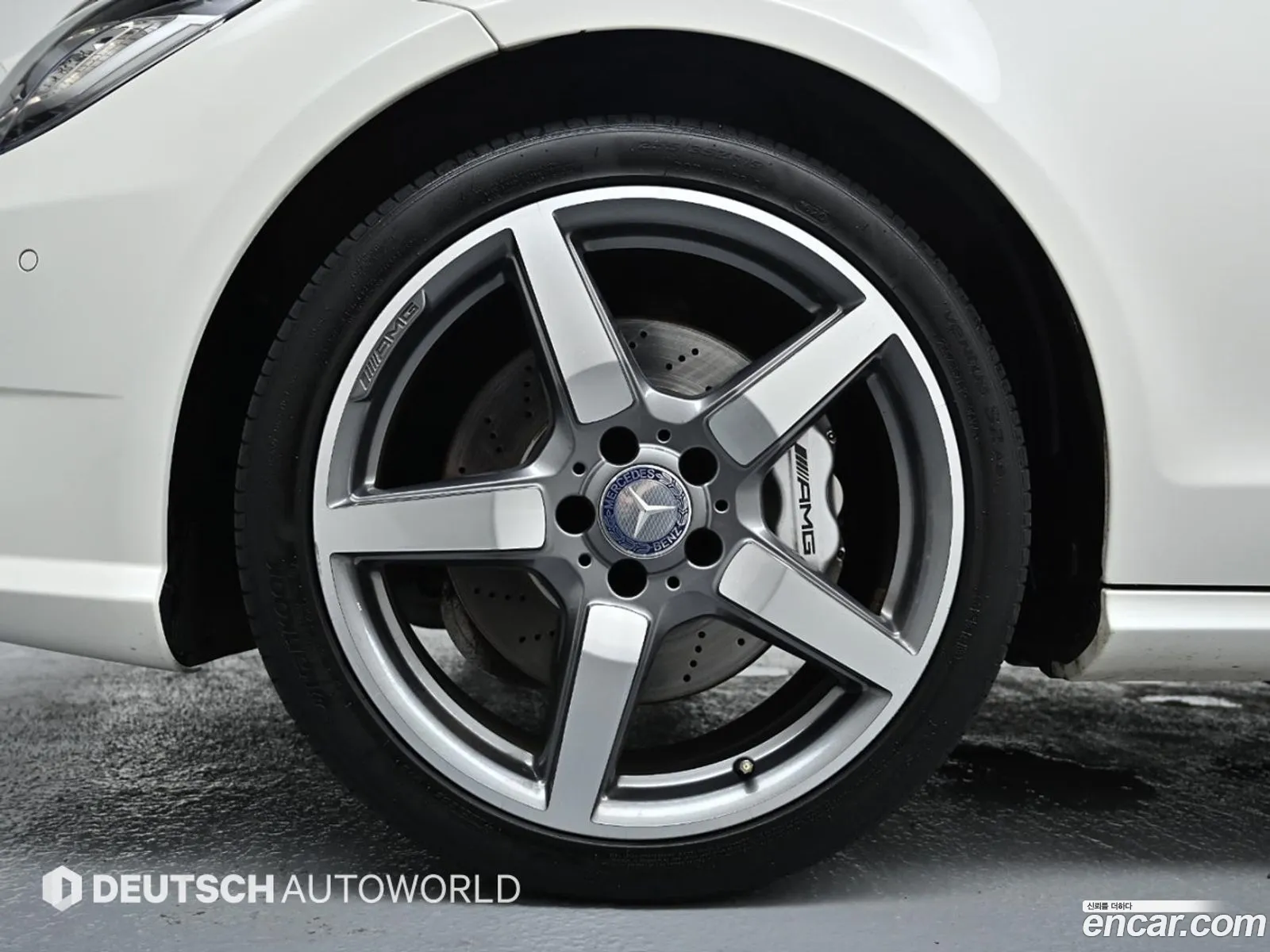 Mercedes-Benz Cls-Klasse Ii C218 Cls350 Amg Sports Package 2014 - фотография 12676956