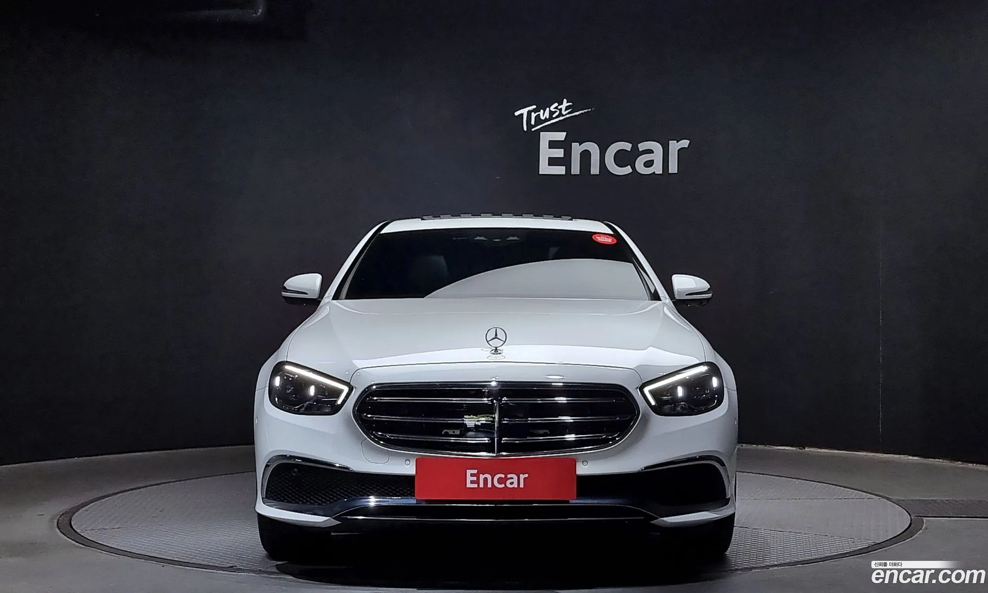 Mercedes-Benz E-Klasse V W213 S213 C238 E300E 4Matic Exclusive 2021 - фотография 12784006
