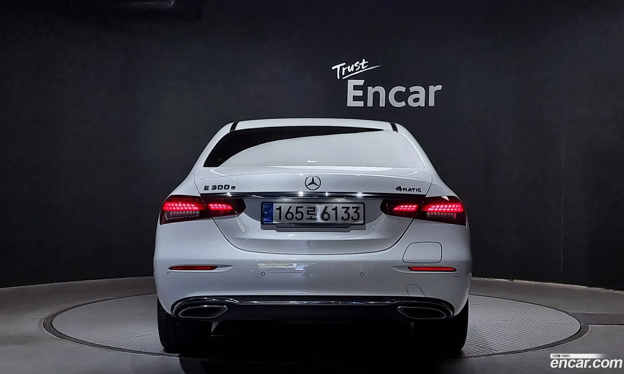 Mercedes-Benz E-Klasse V W213 S213 C238 E300E 4Matic Exclusive 2021 - фотография 12784007