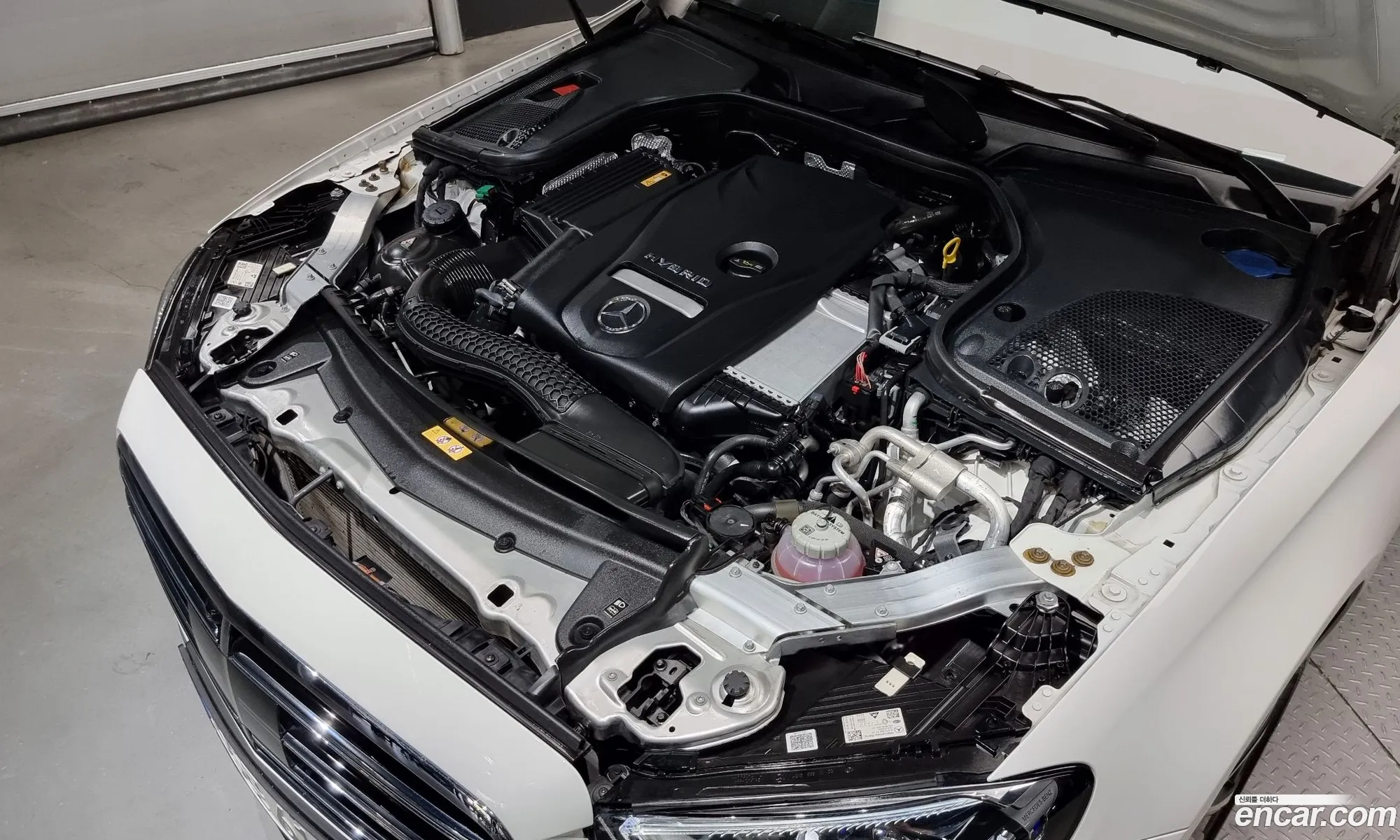Mercedes-Benz E-Klasse V W213 S213 C238 E300E 4Matic Exclusive 2021 - фотография 12784009