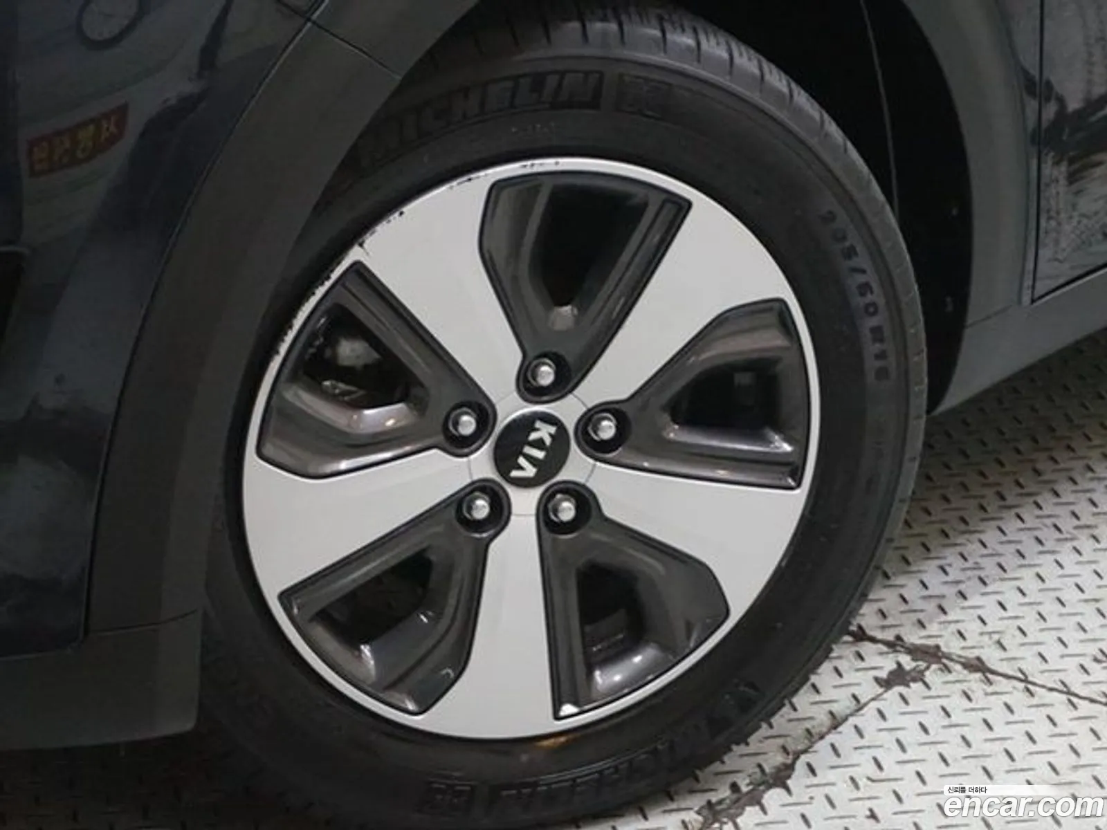 Kia Niro I Prestige 2017 - фотография 19715415